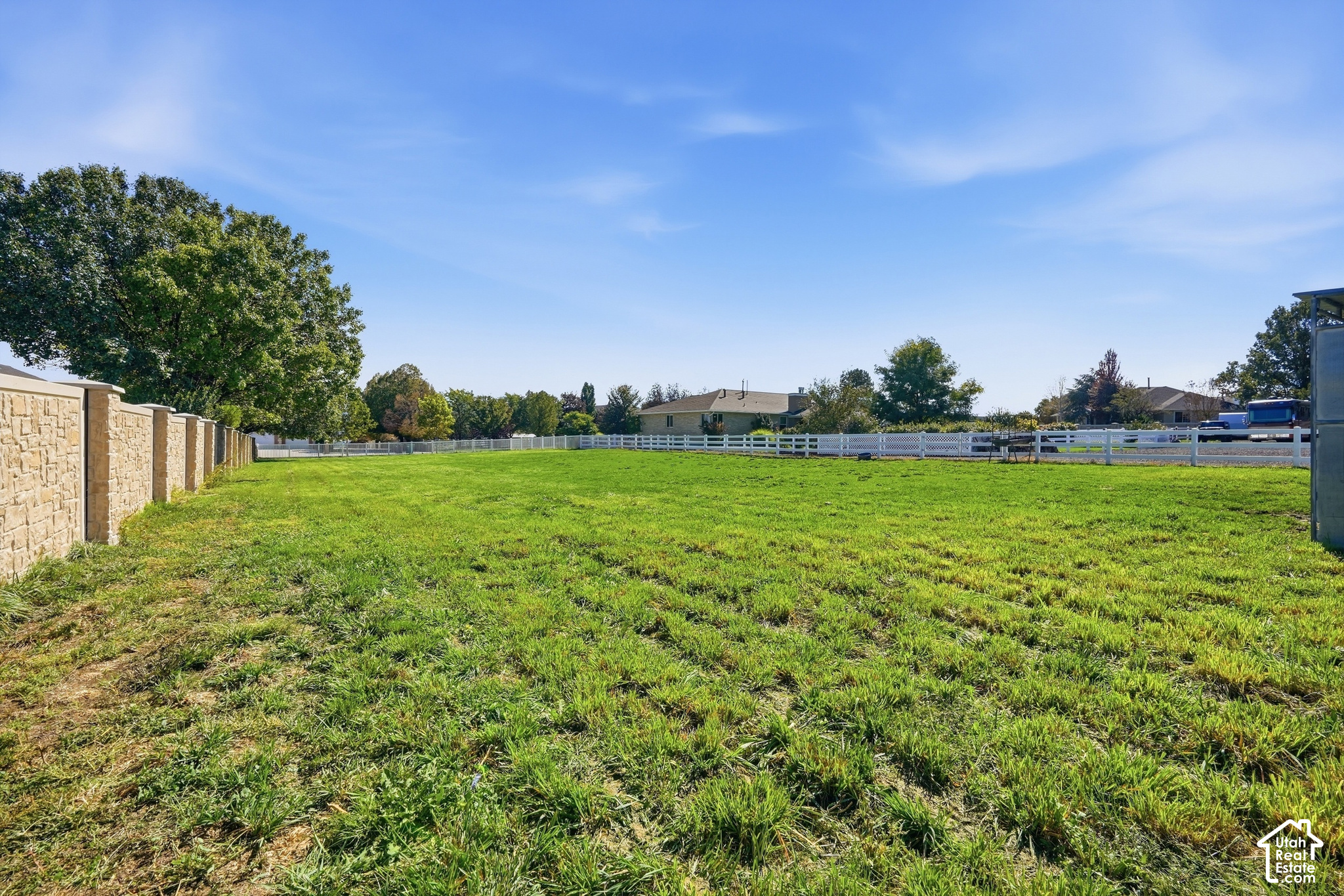 main property photo 90