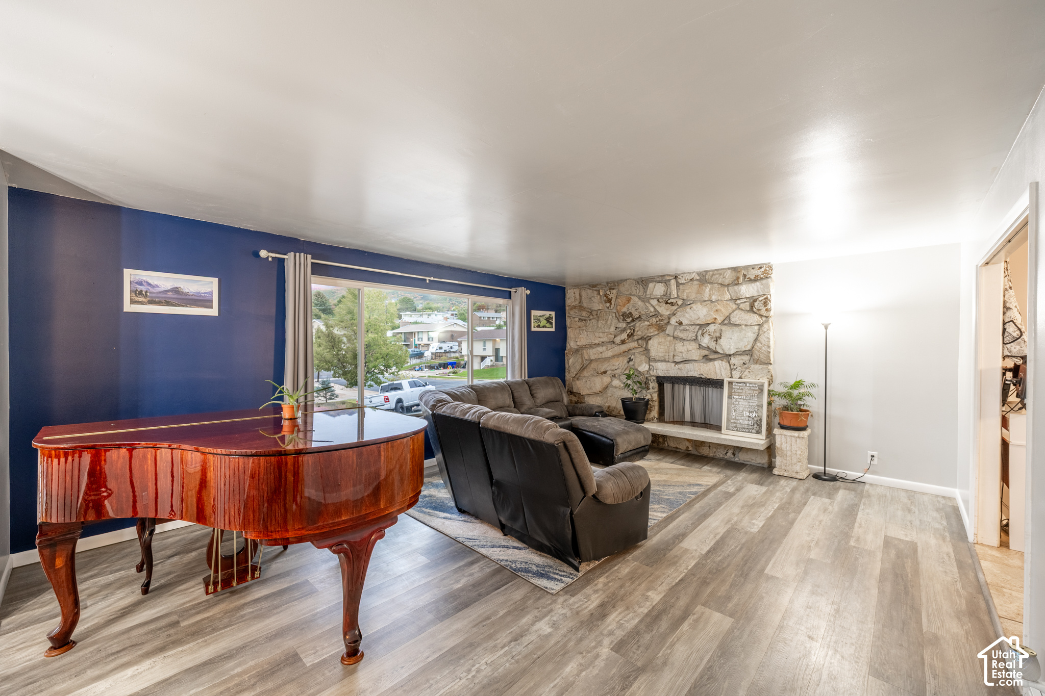 main property photo 2