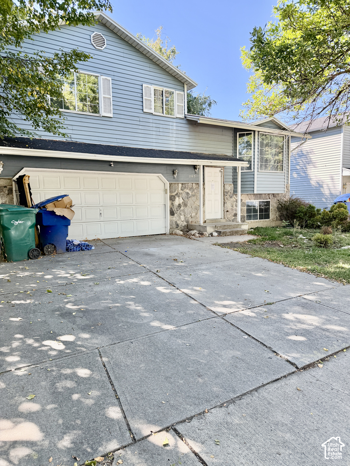 main property photo 0