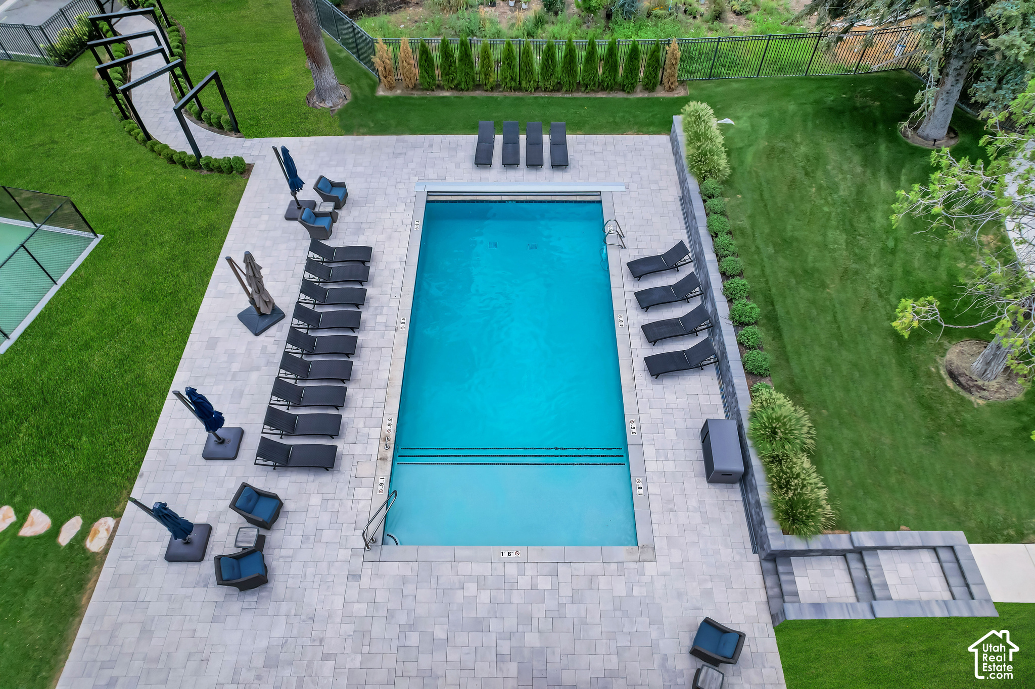 main property photo 33