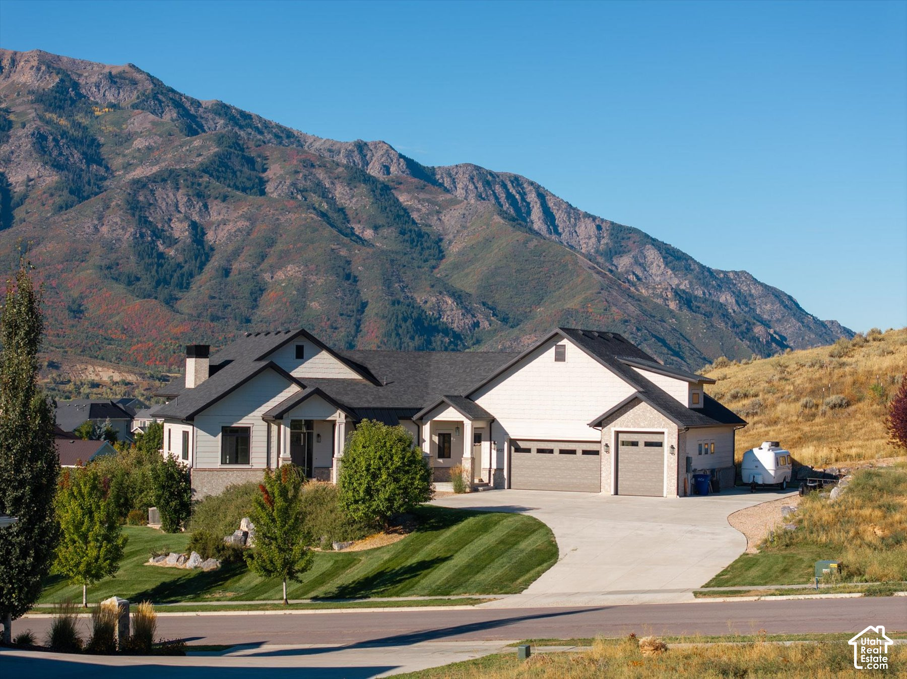 main property photo 0