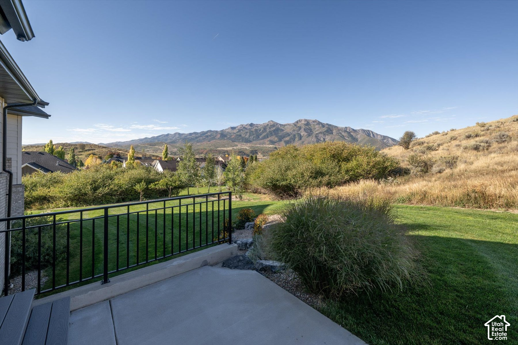 main property photo 10