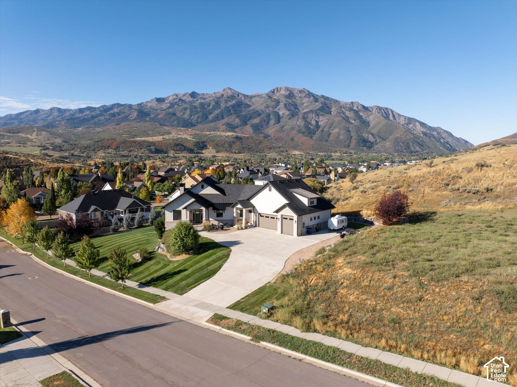main property photo 74