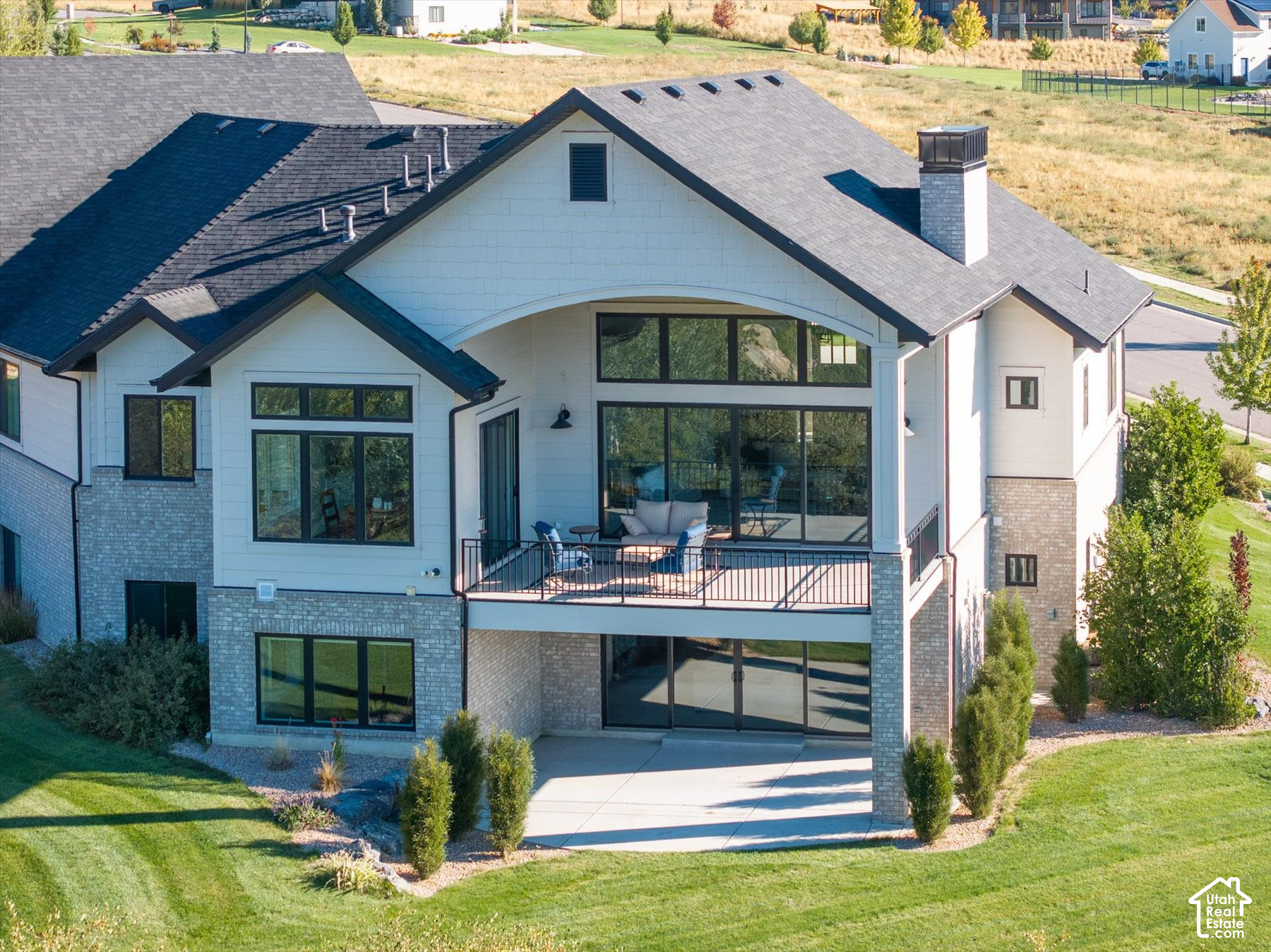main property photo 79