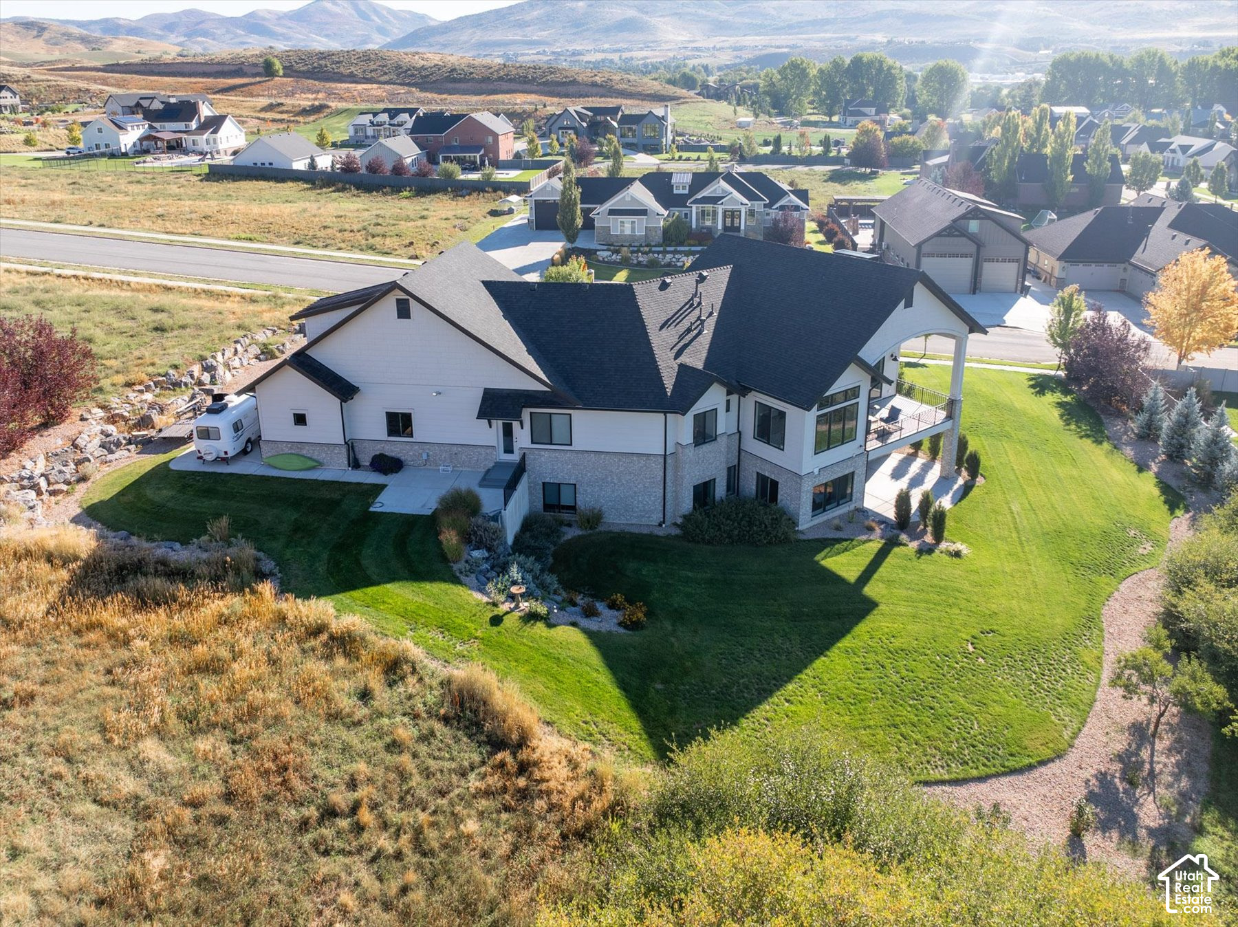 main property photo 81