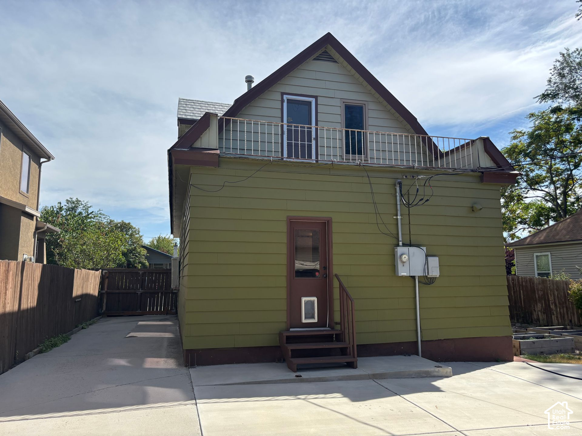 main property photo 16