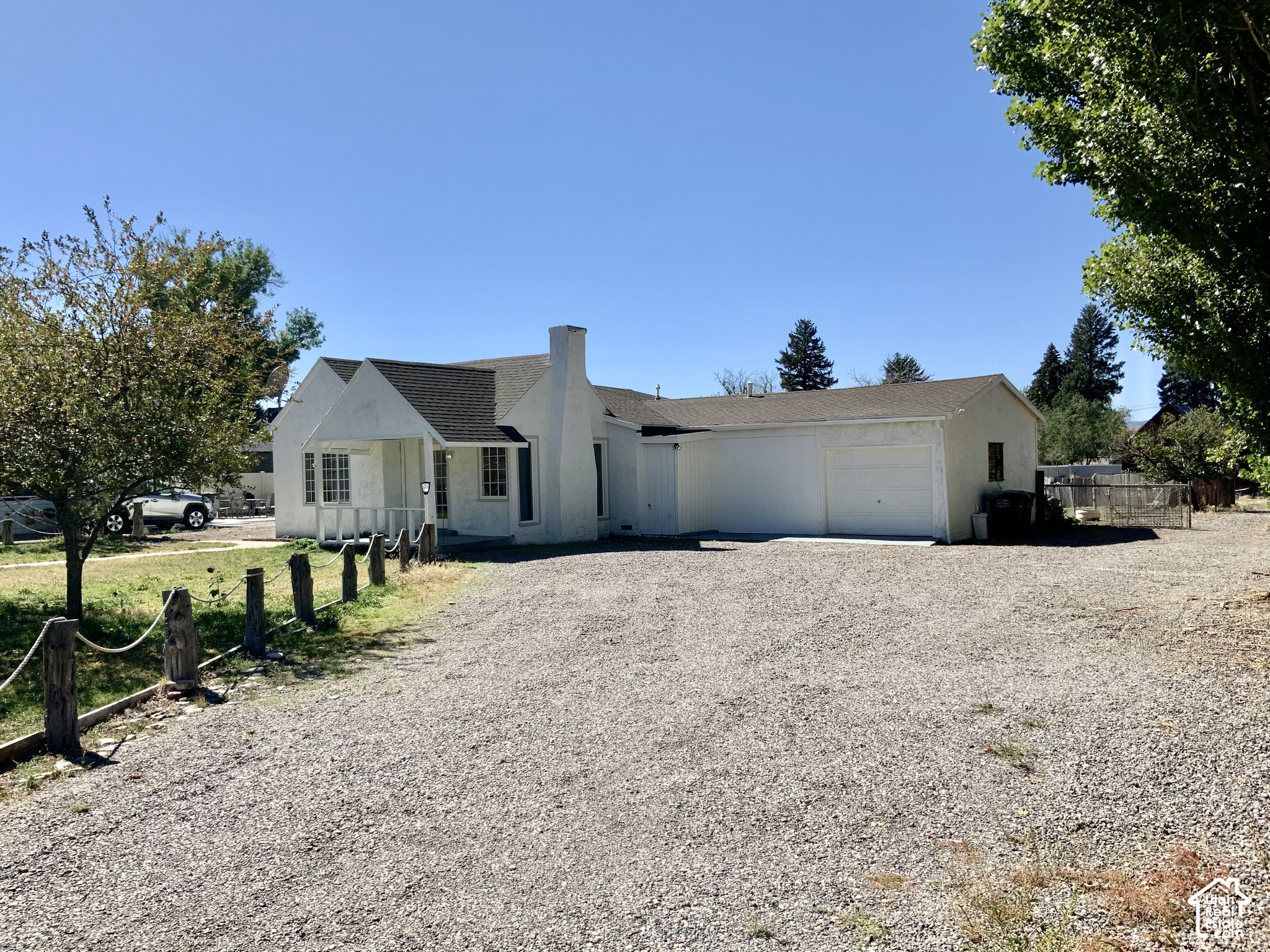 main property photo 0
