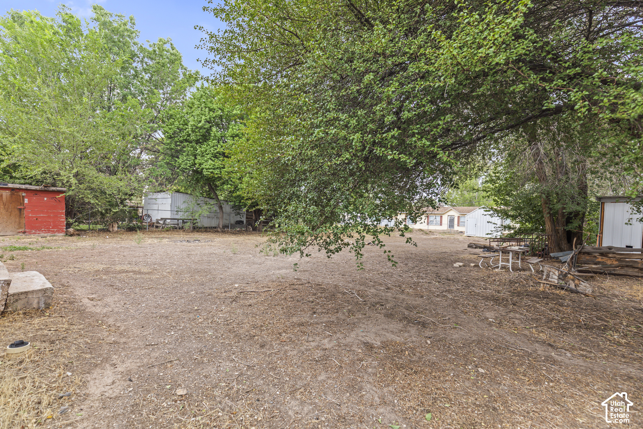 main property photo 36