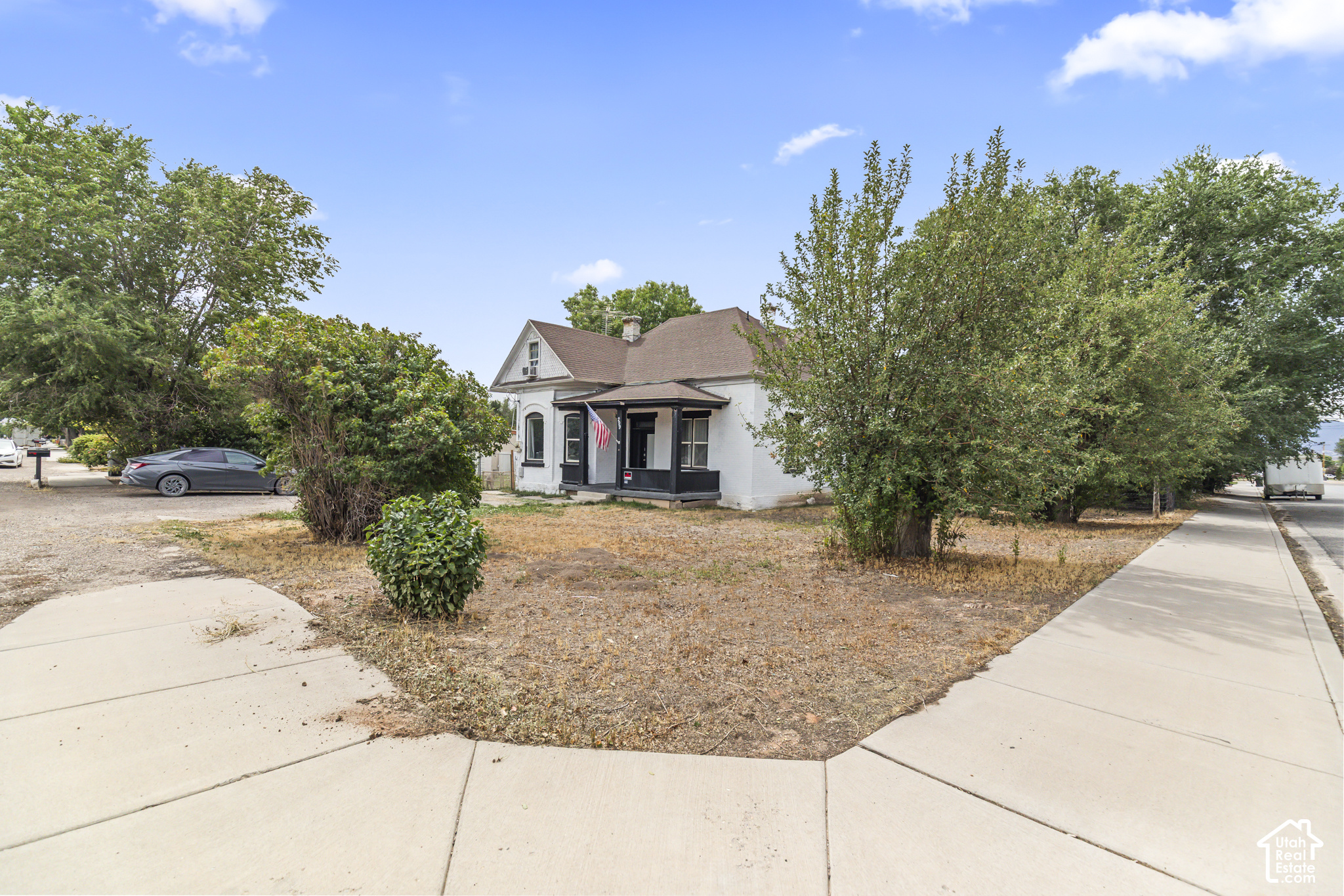 main property photo 43