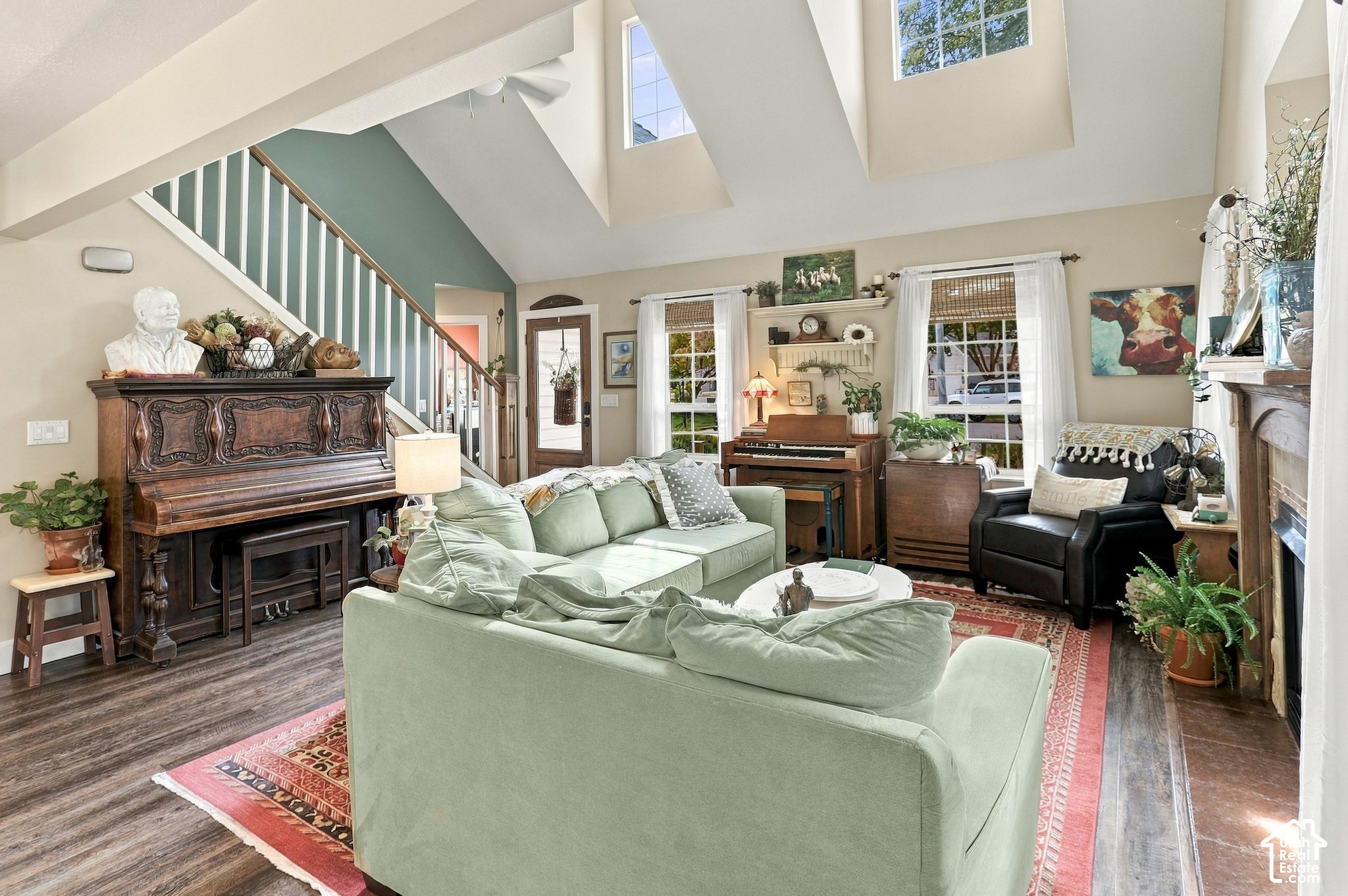 main property photo 7