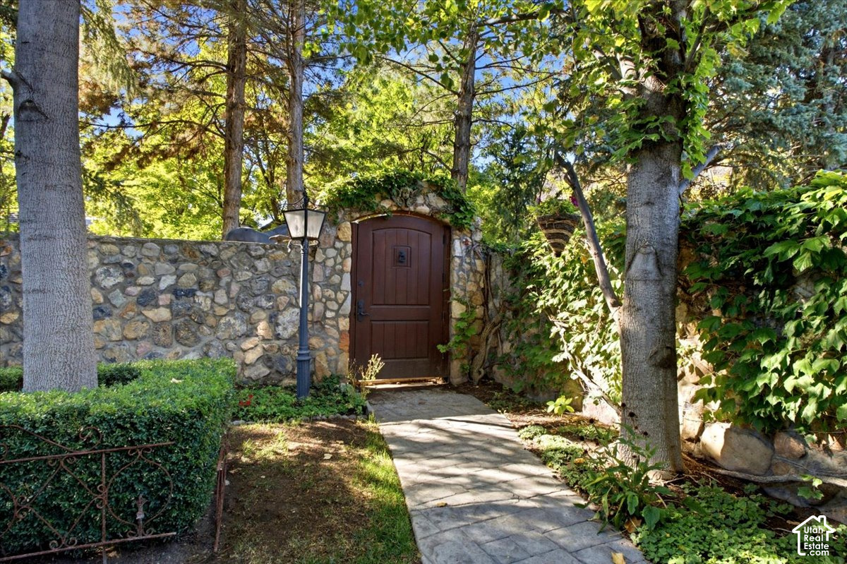main property photo 26