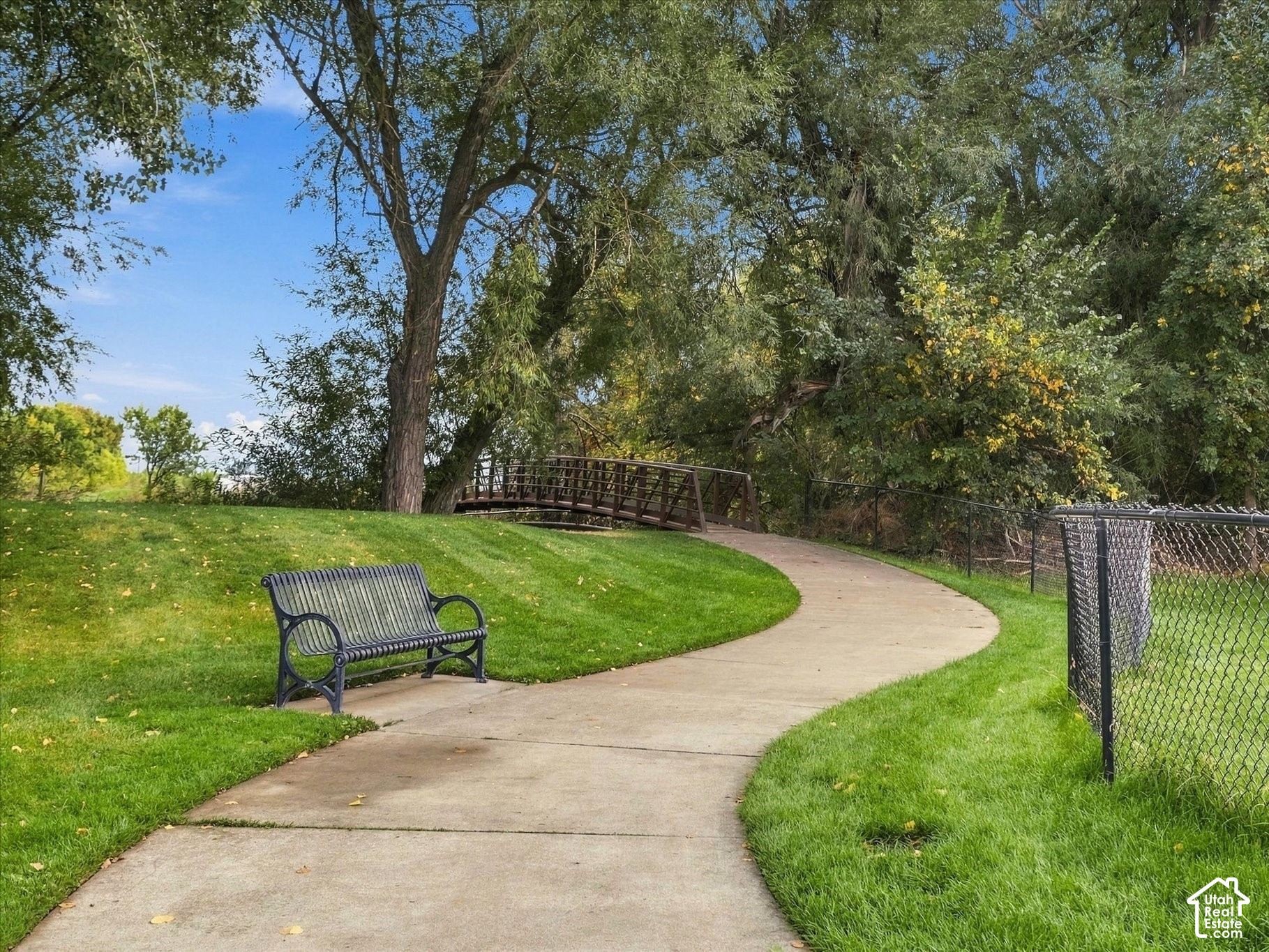 main property photo 27