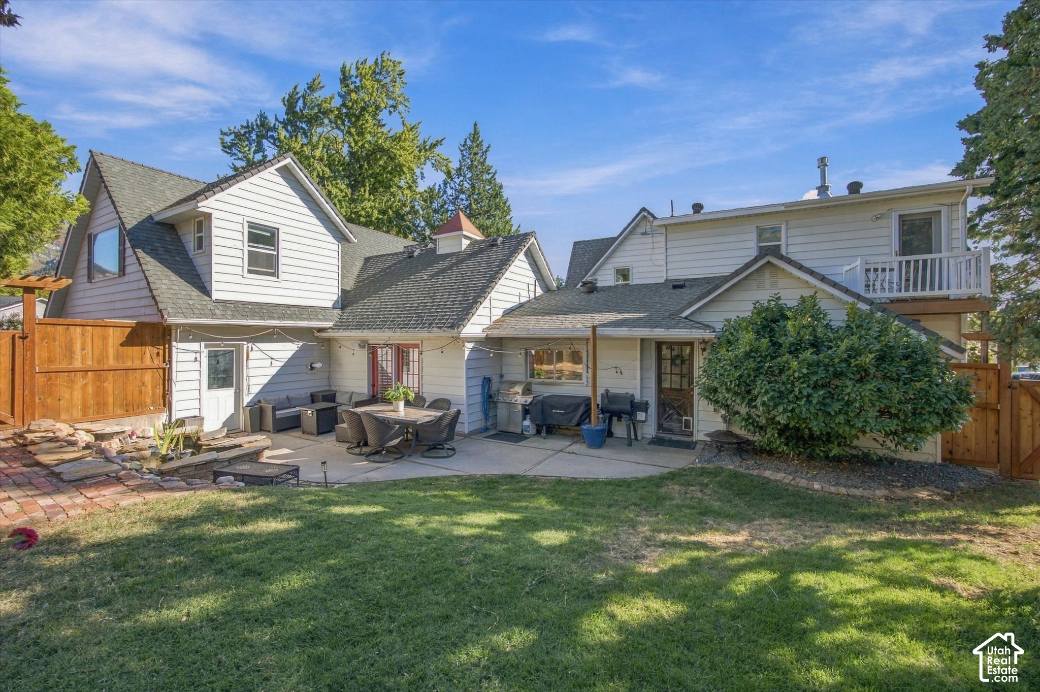 main property photo 39