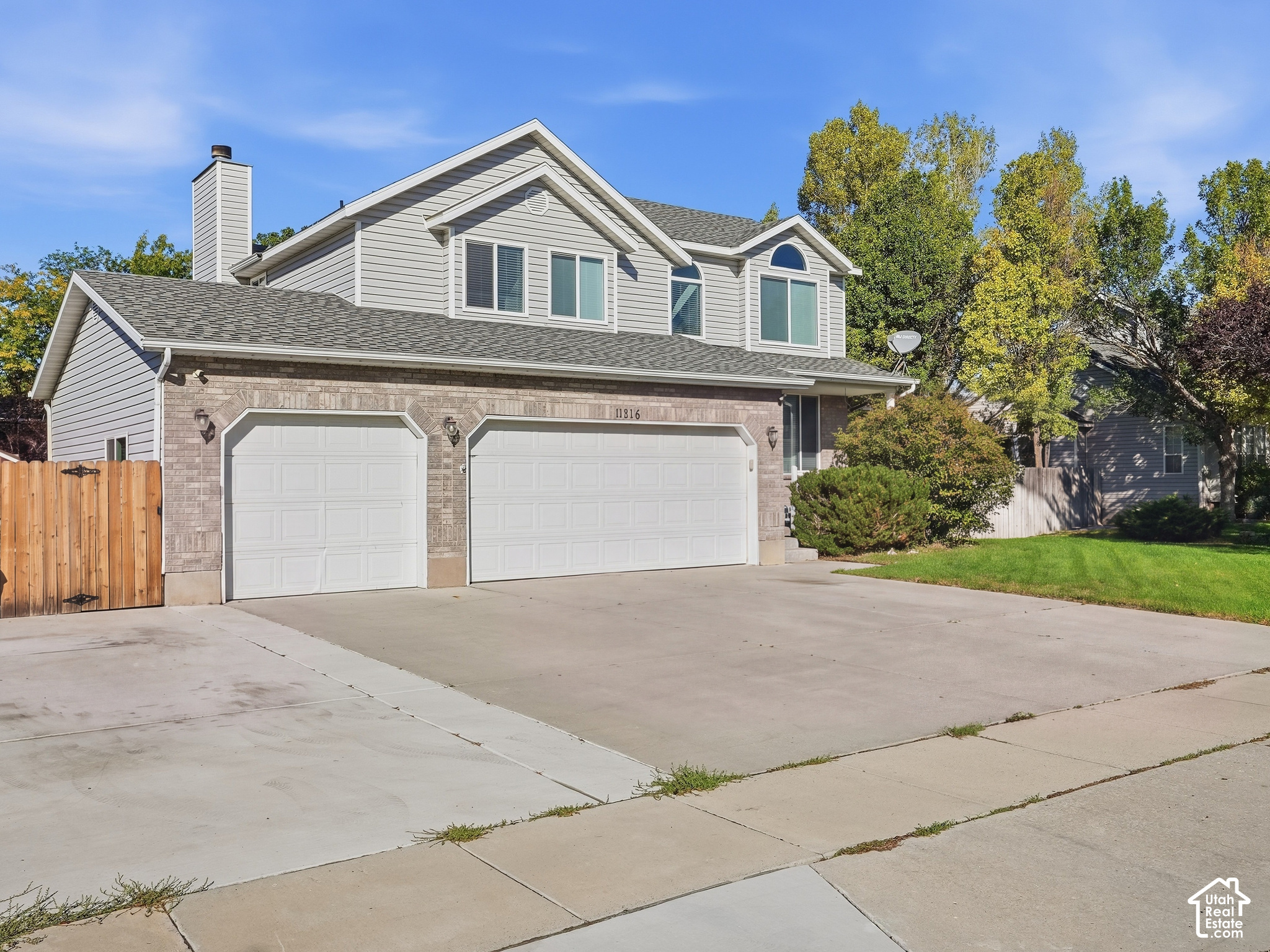 main property photo 11