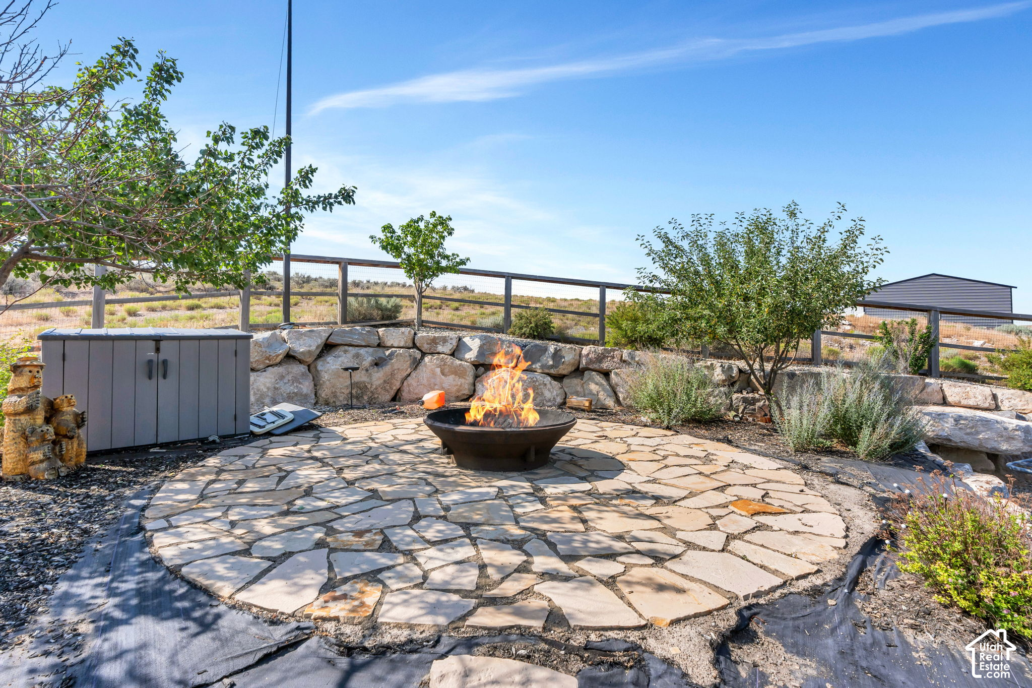 main property photo 30