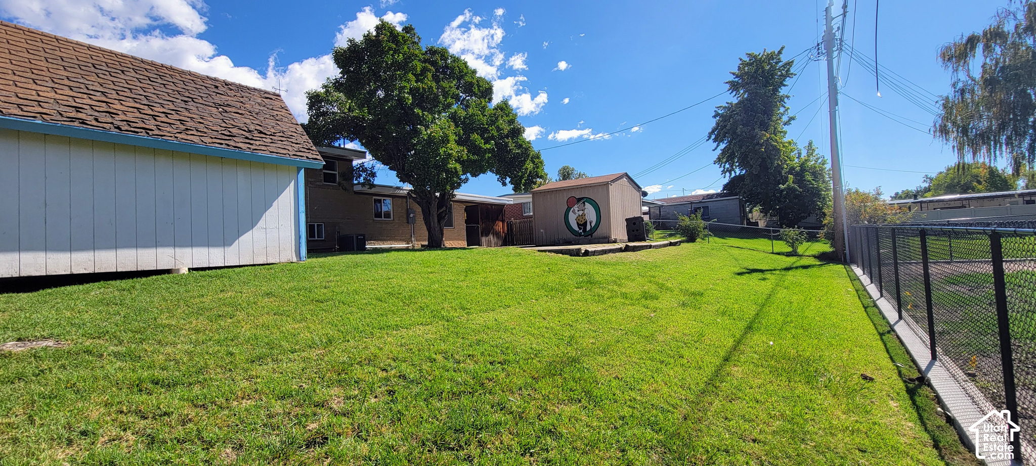 main property photo 23