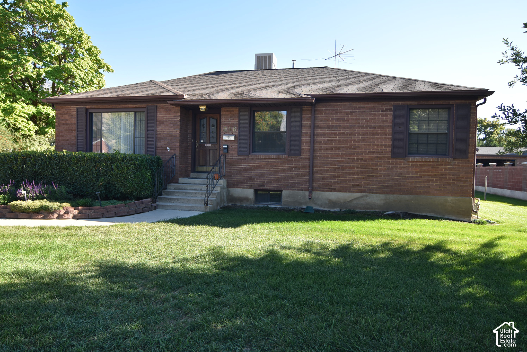 main property photo 0