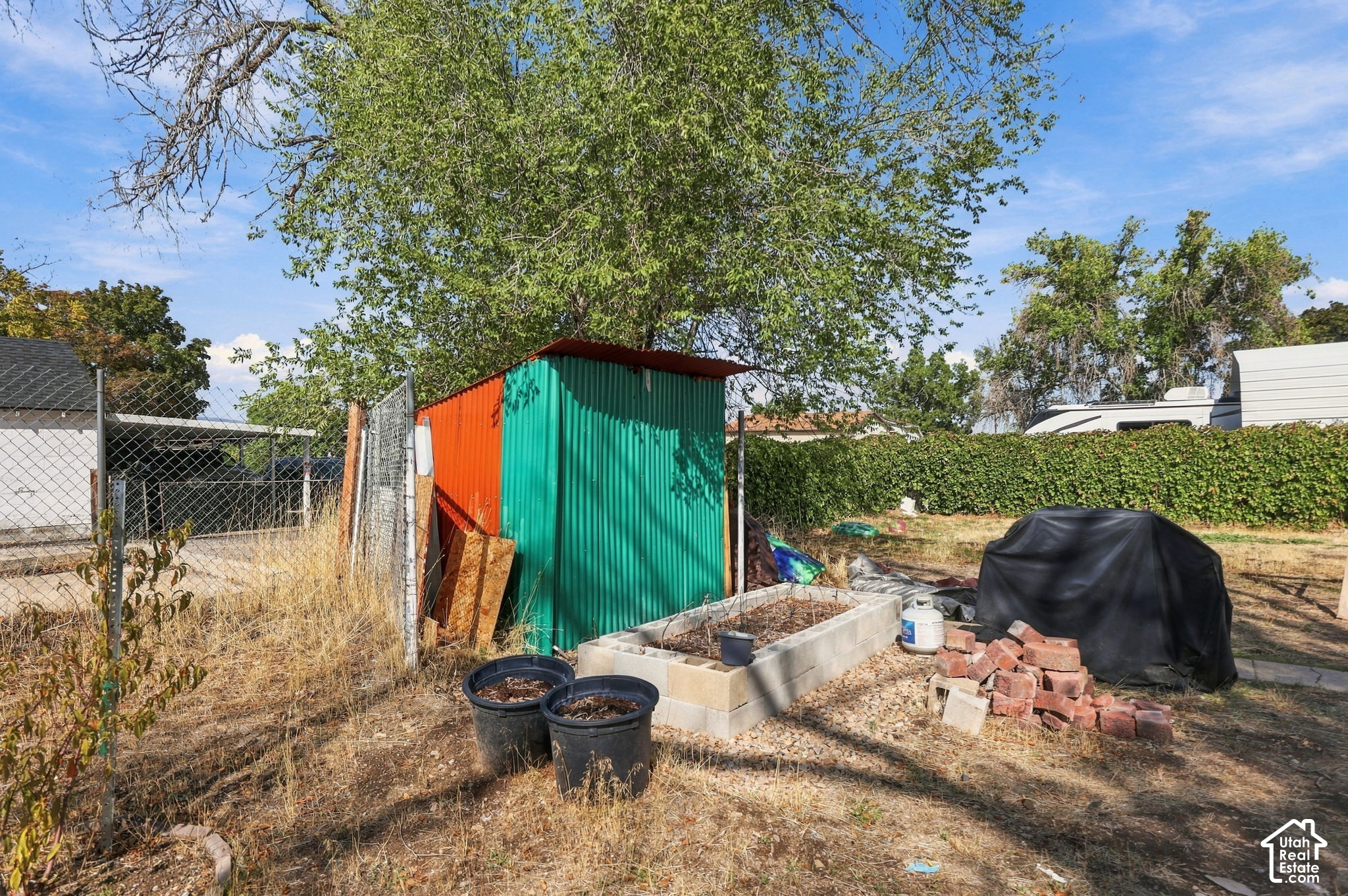 main property photo 25