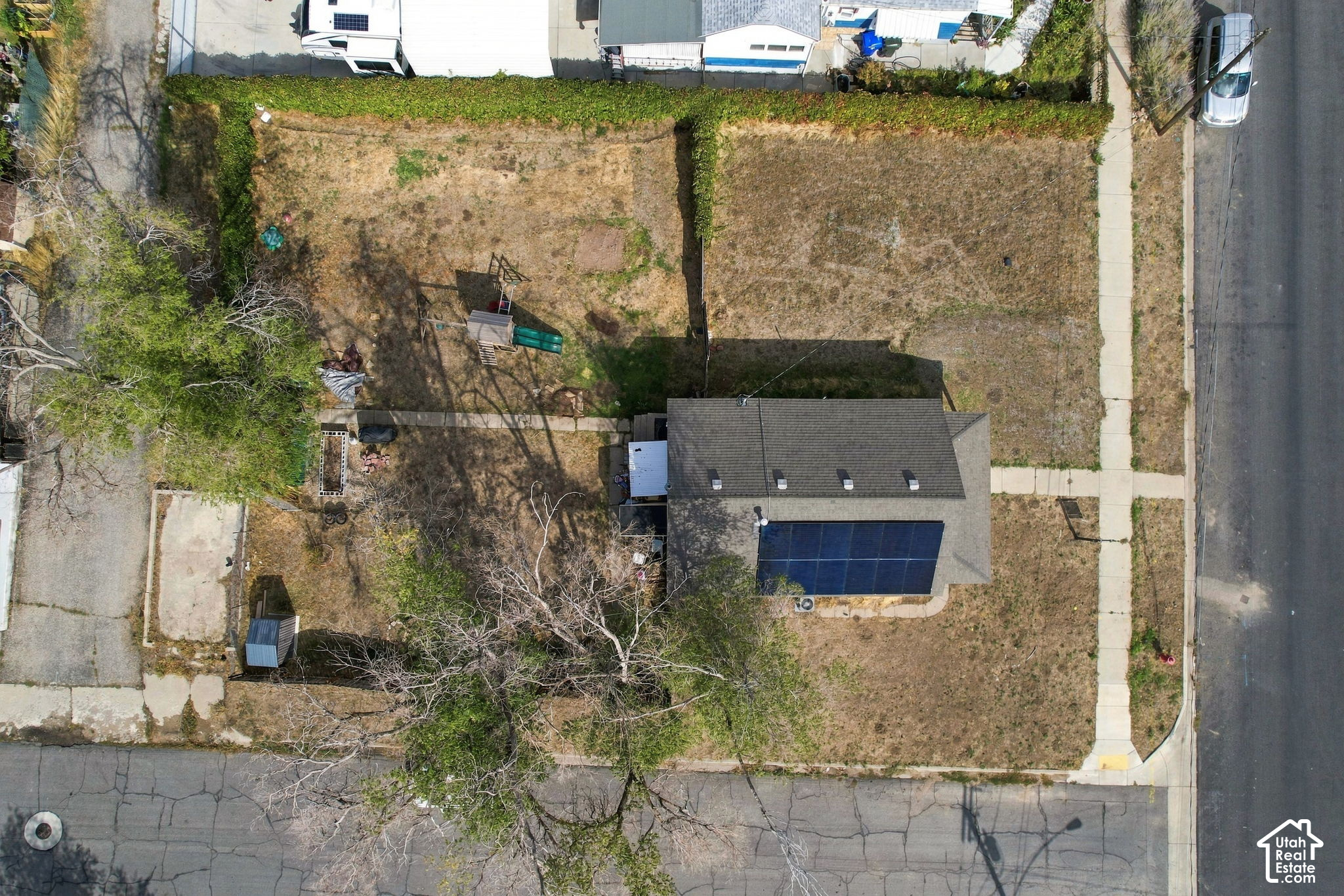 main property photo 26