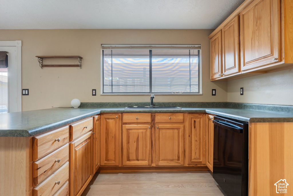 main property photo 11