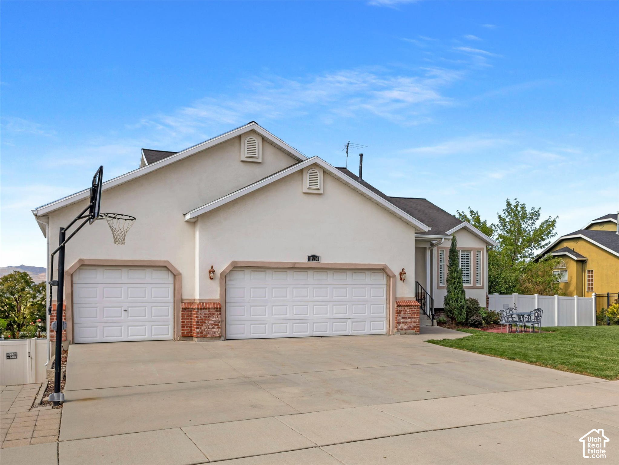 main property photo 47
