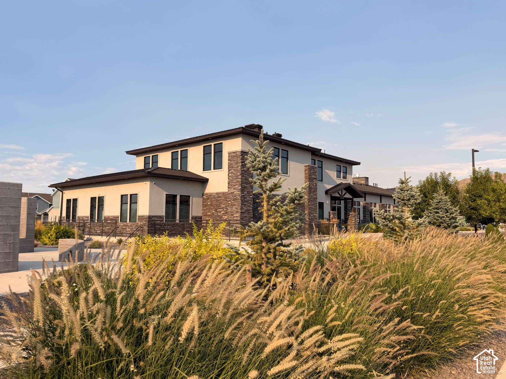 main property photo 49