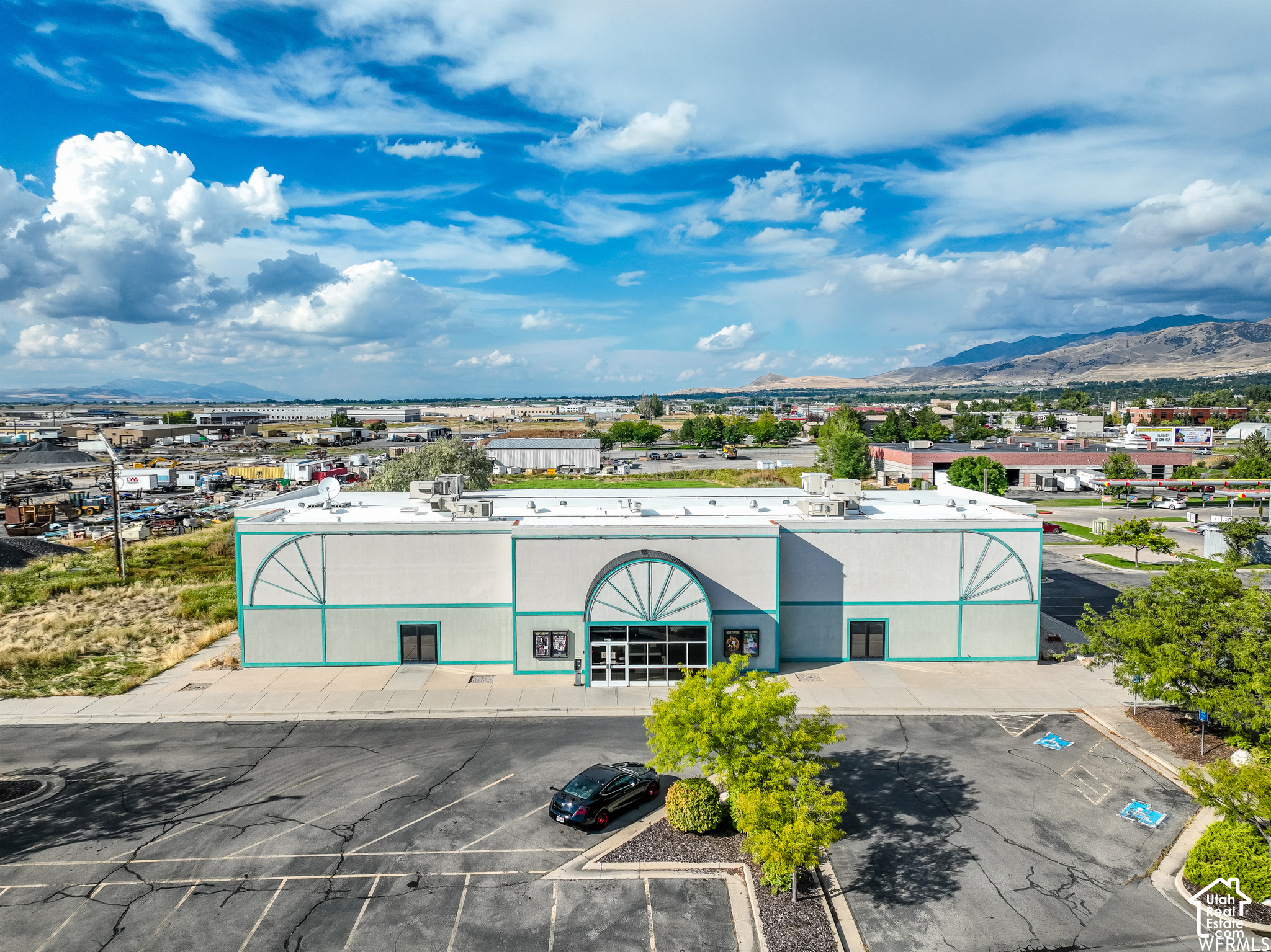 main property photo 32