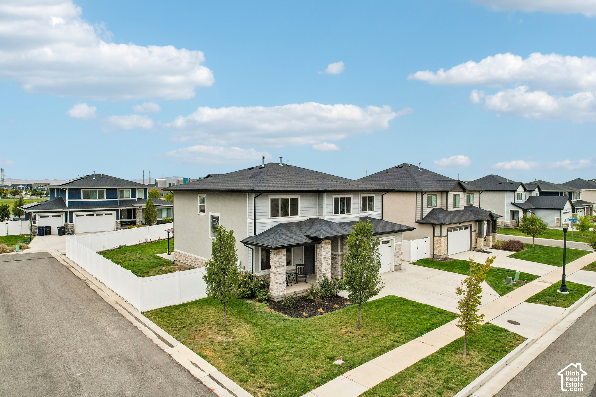 main property photo 22