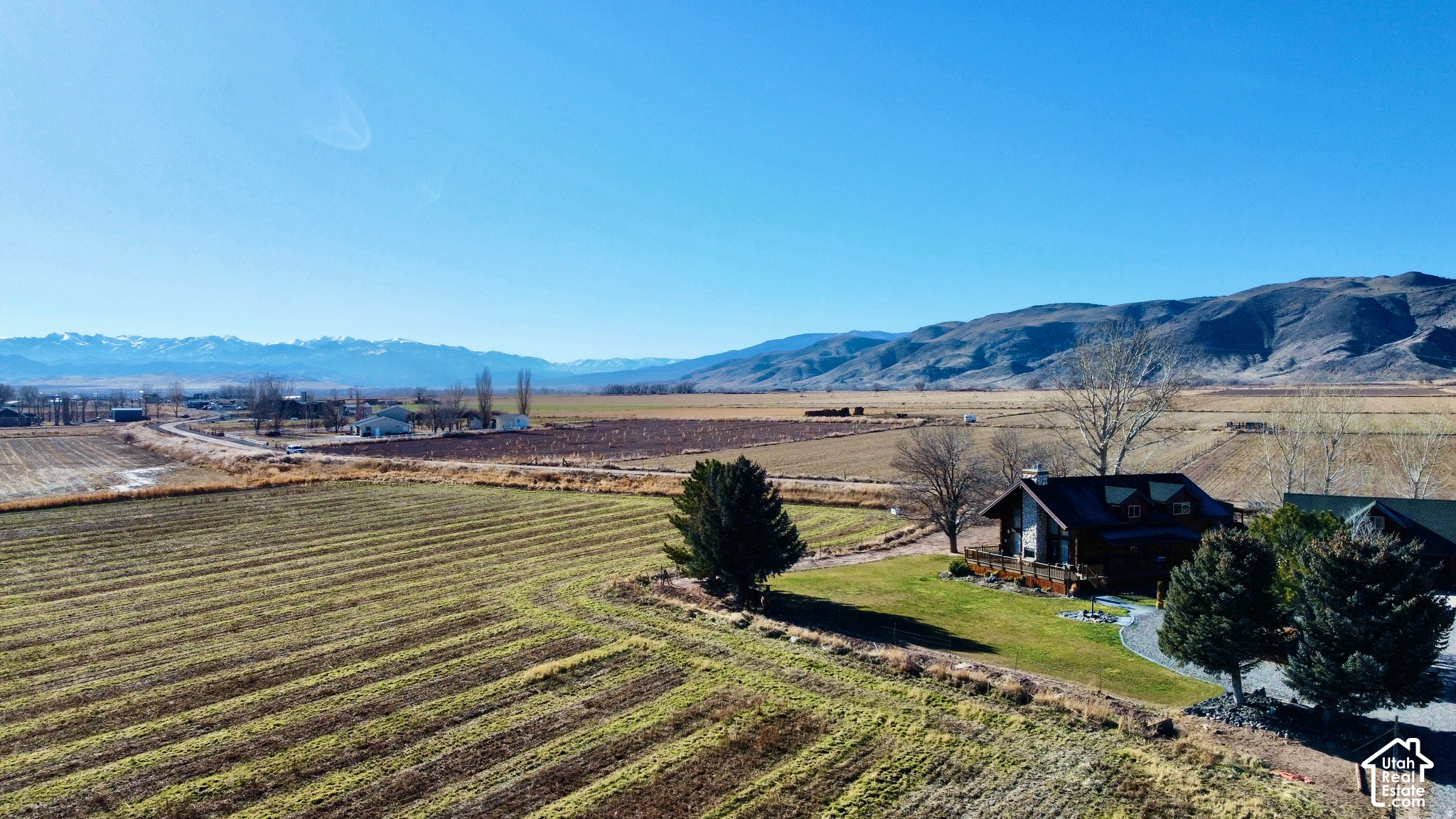 main property photo 13