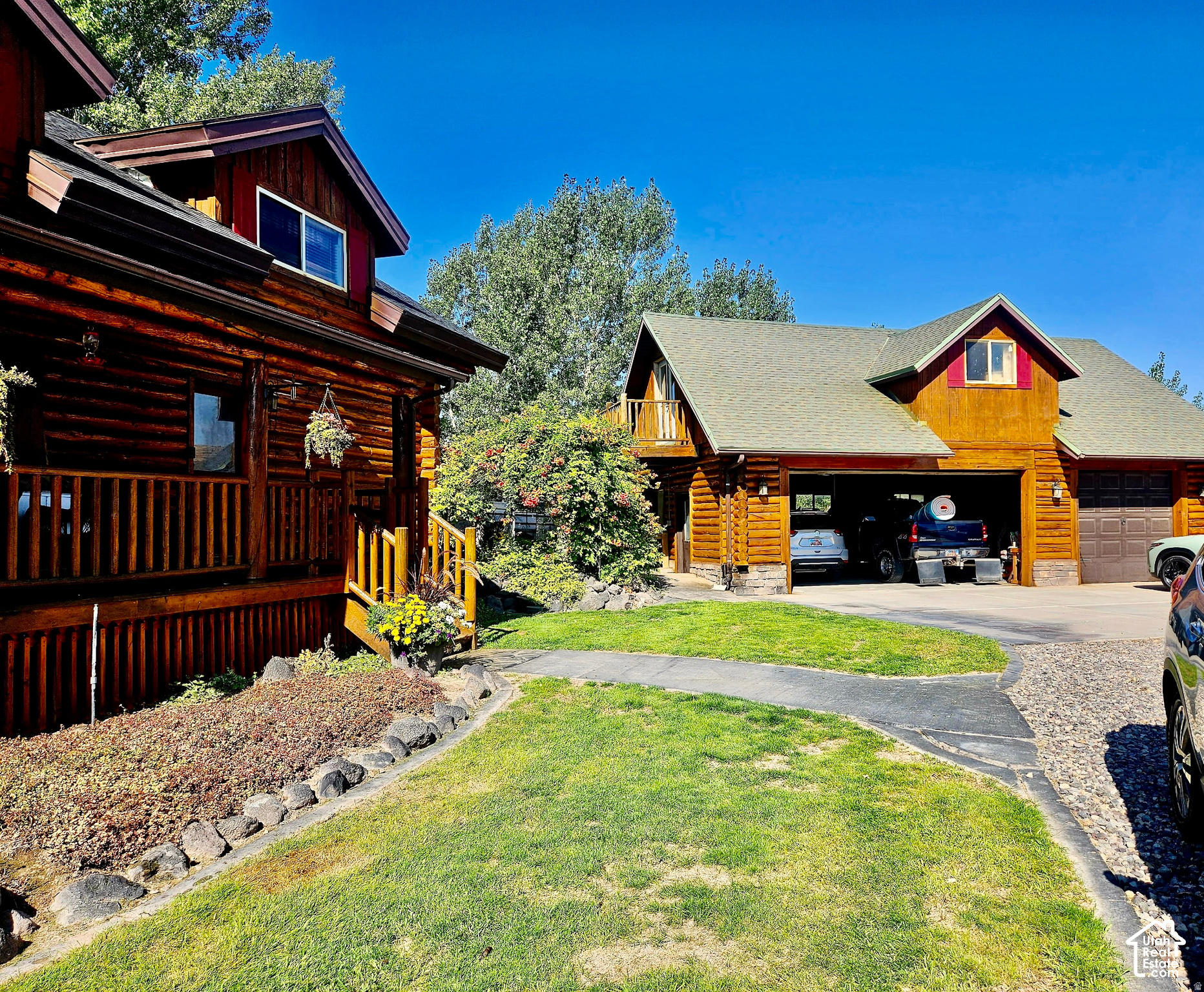 main property photo 2