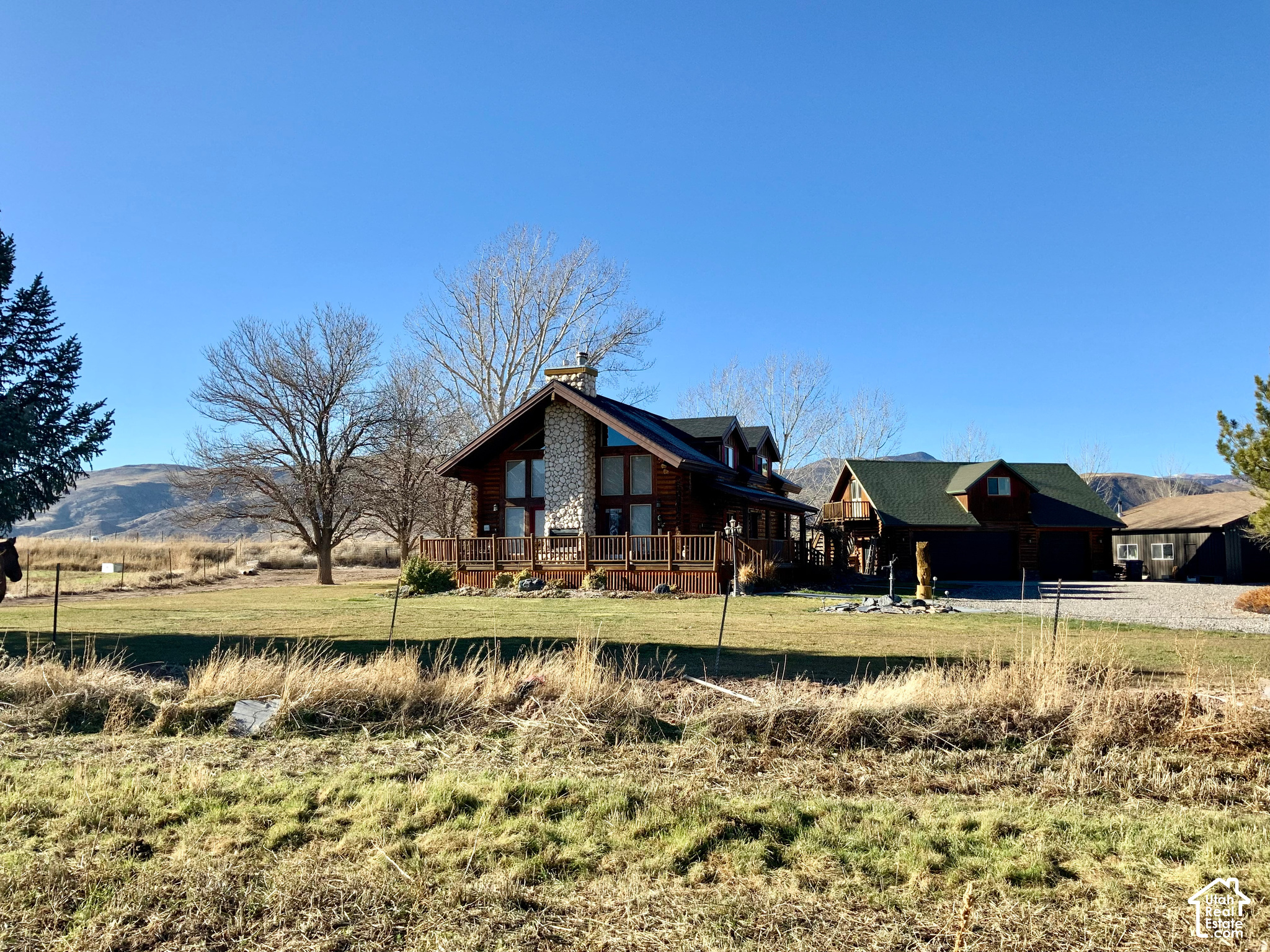 main property photo 21