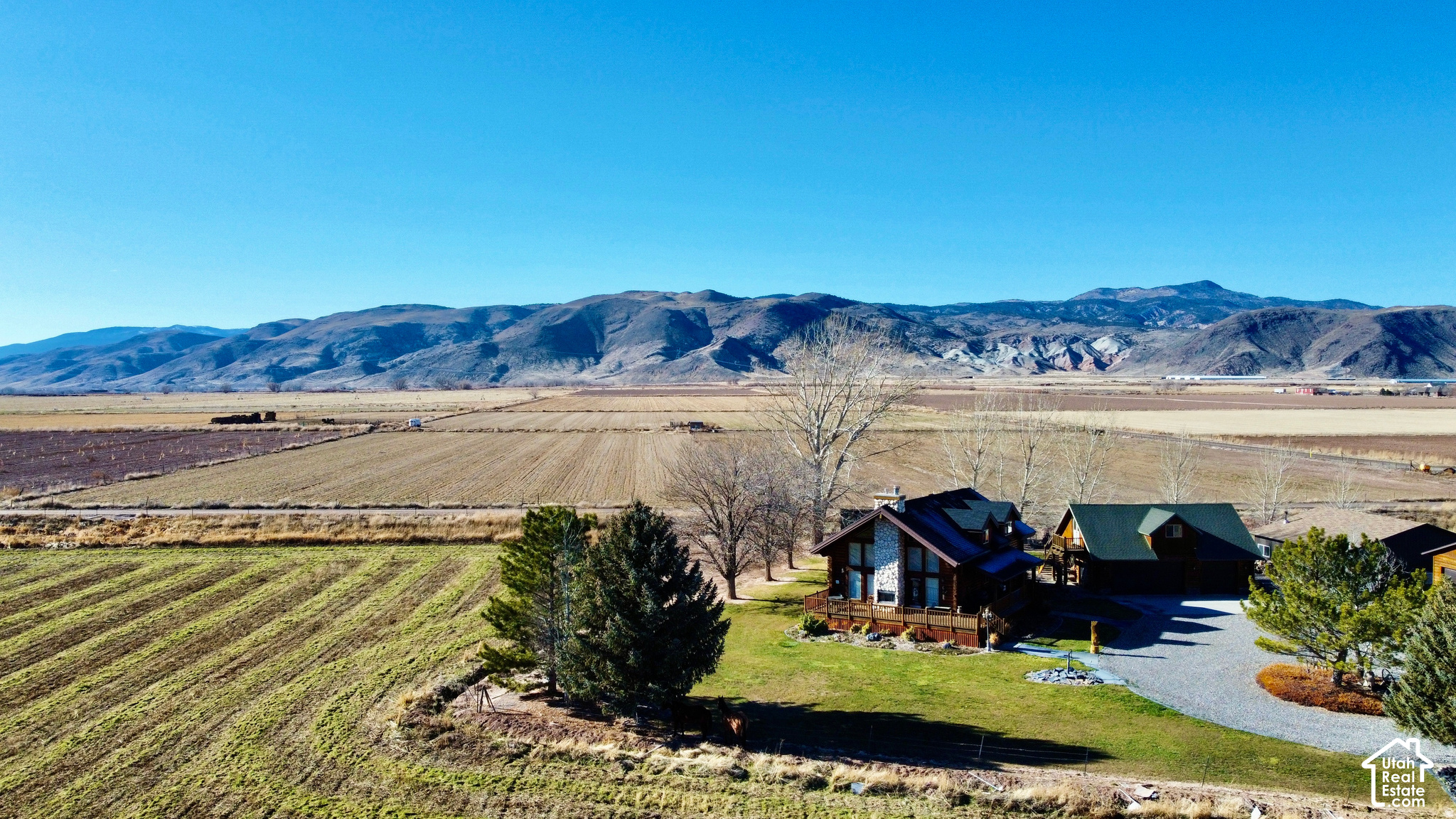 main property photo 8