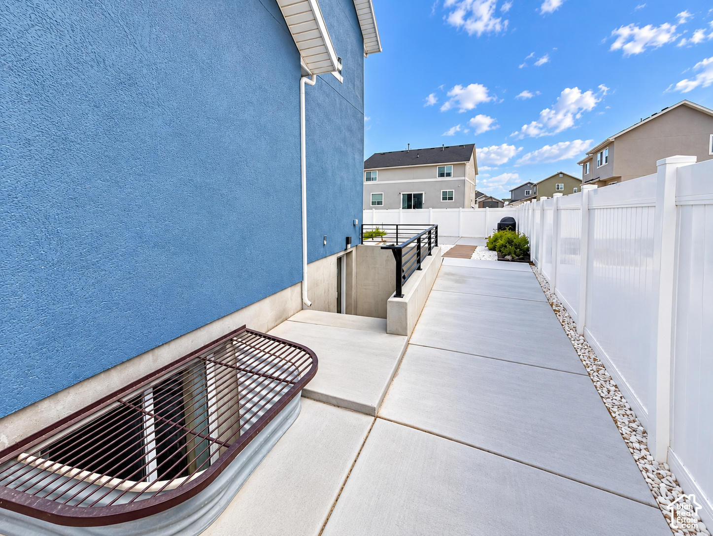 main property photo 58
