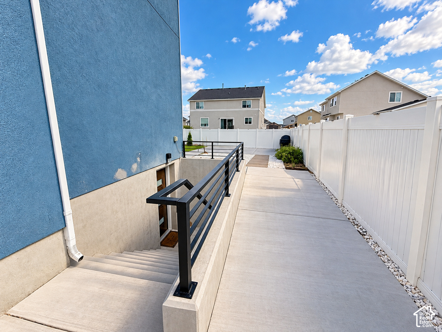 main property photo 59