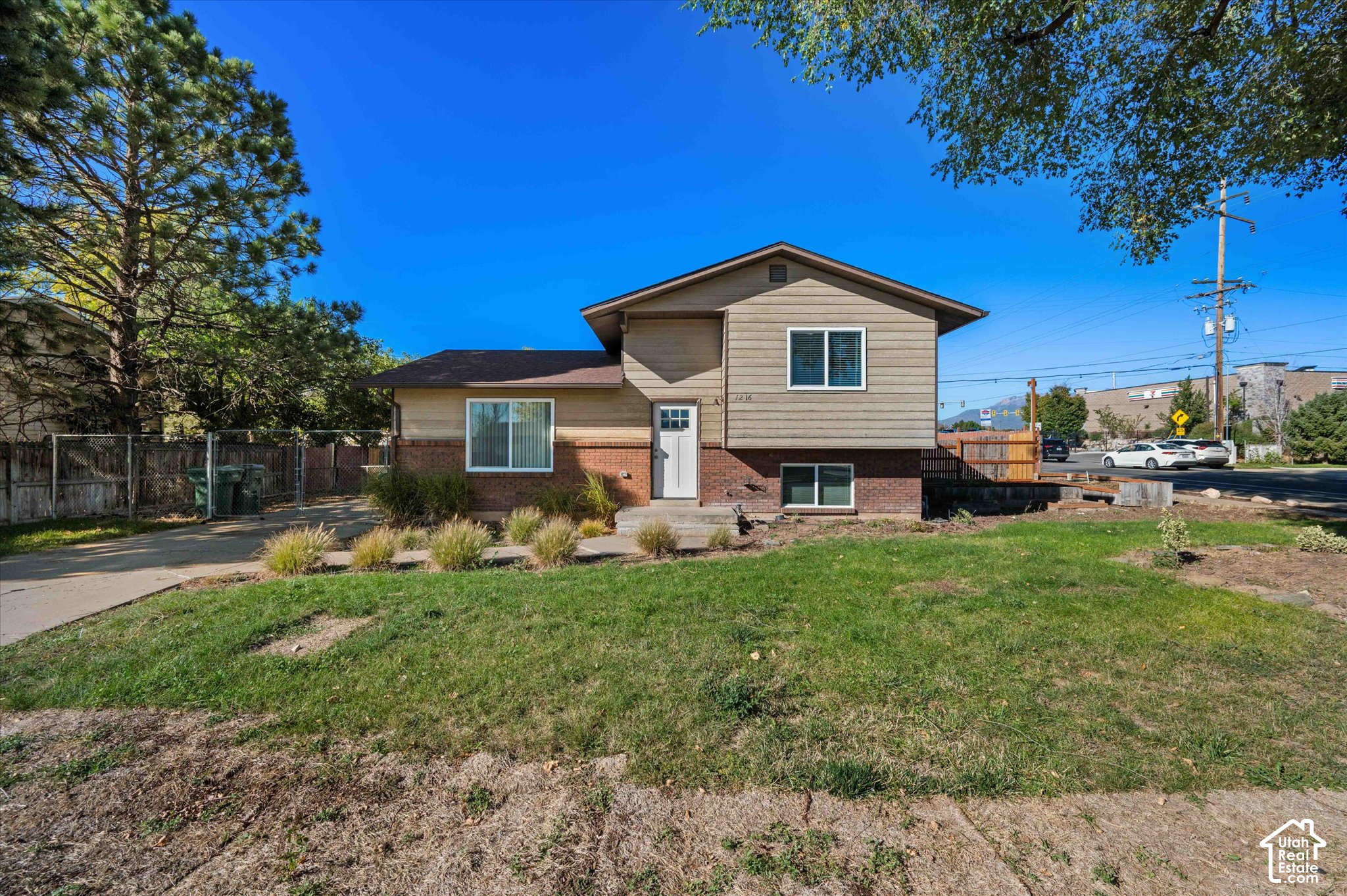 main property photo 0