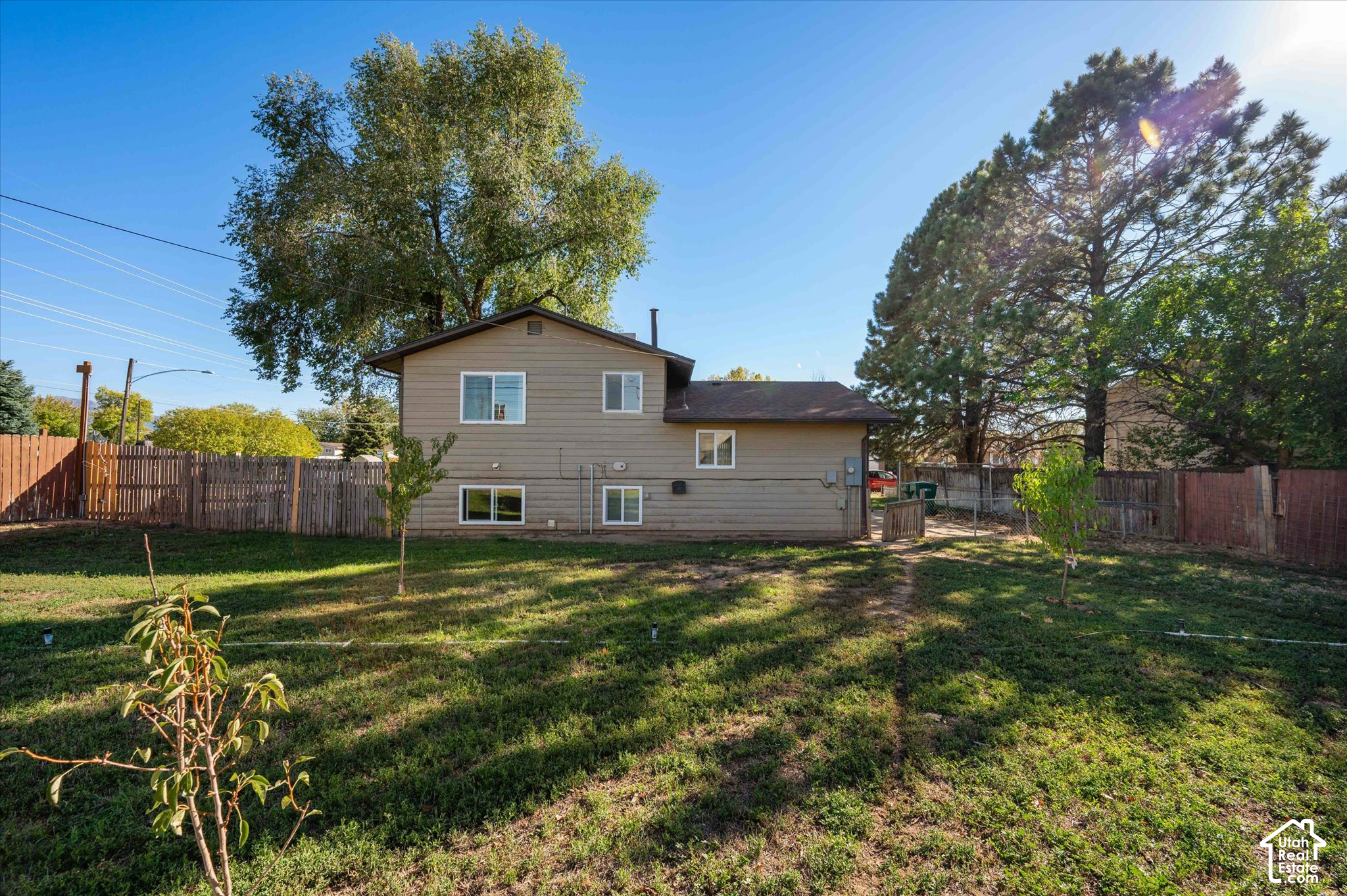 main property photo 26