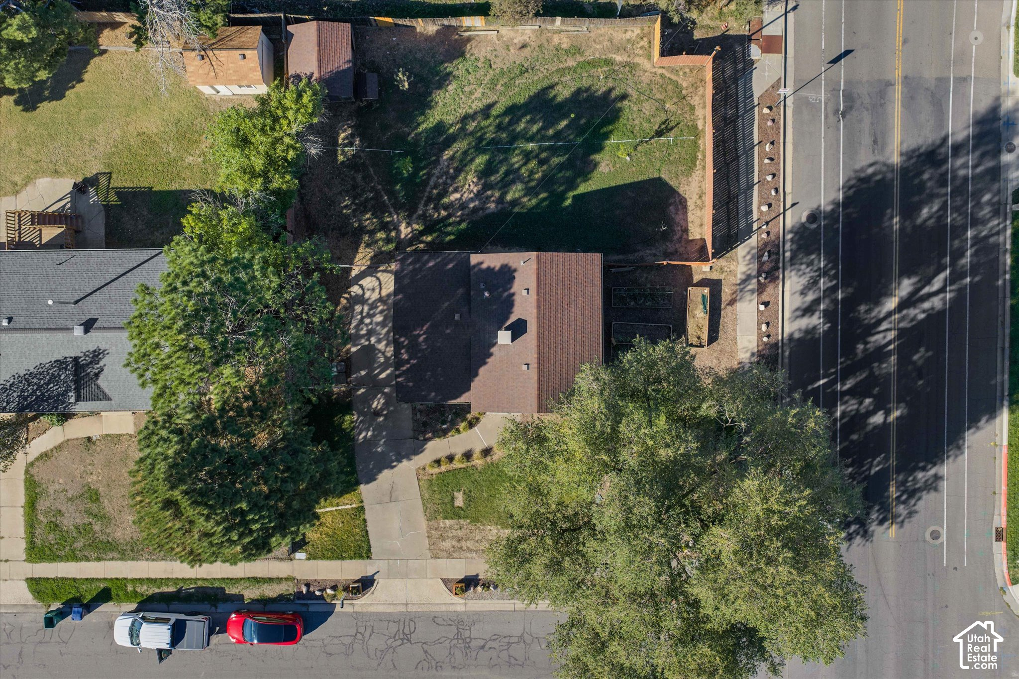 main property photo 34