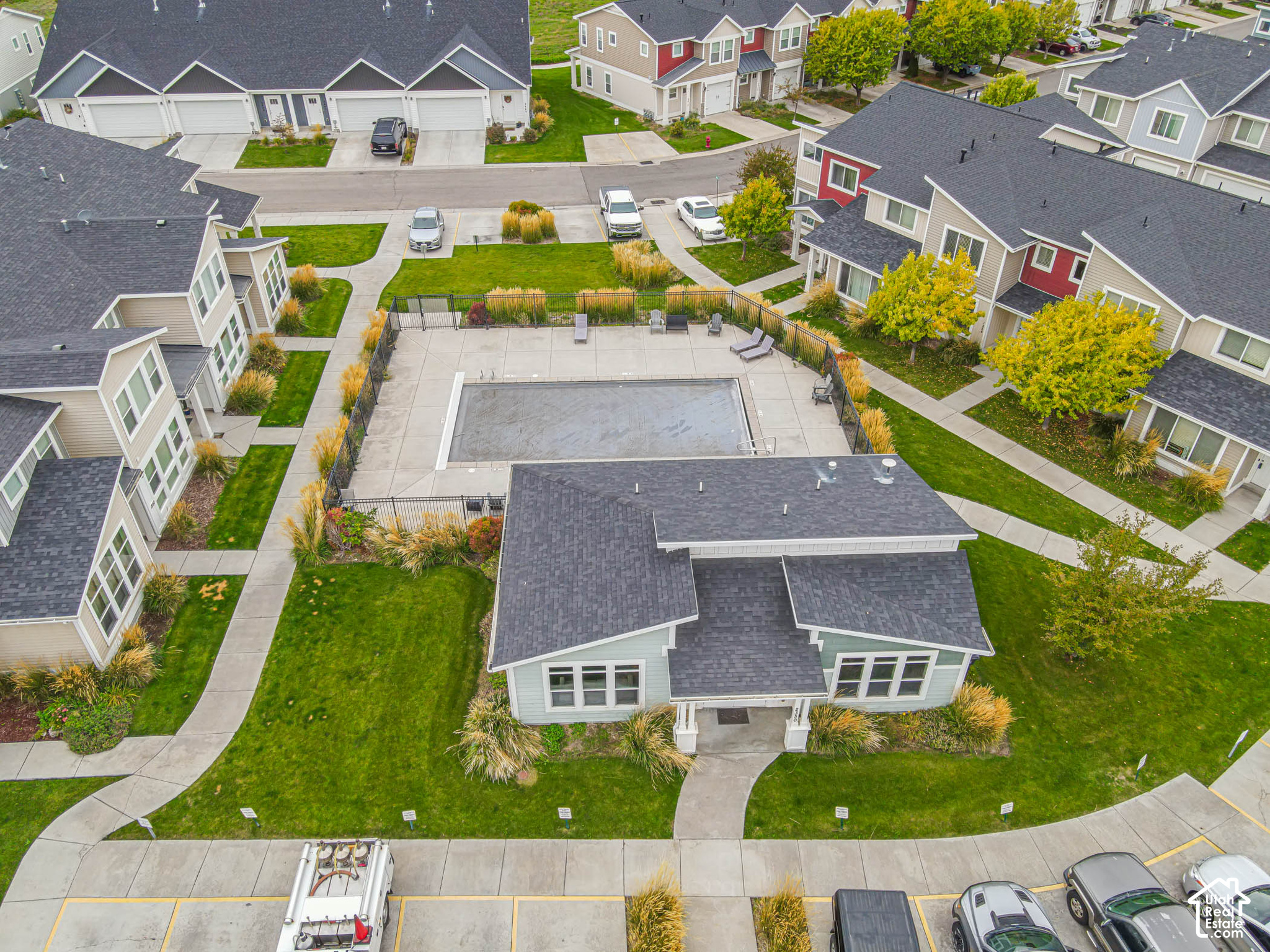 main property photo 36