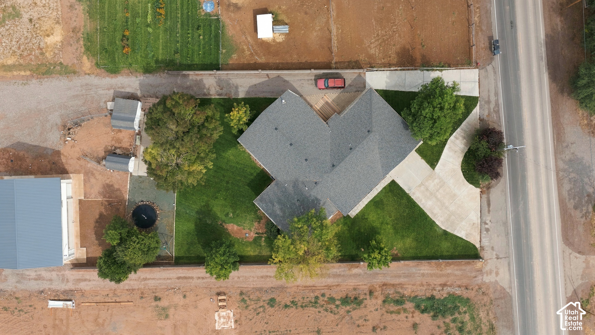 main property photo 3