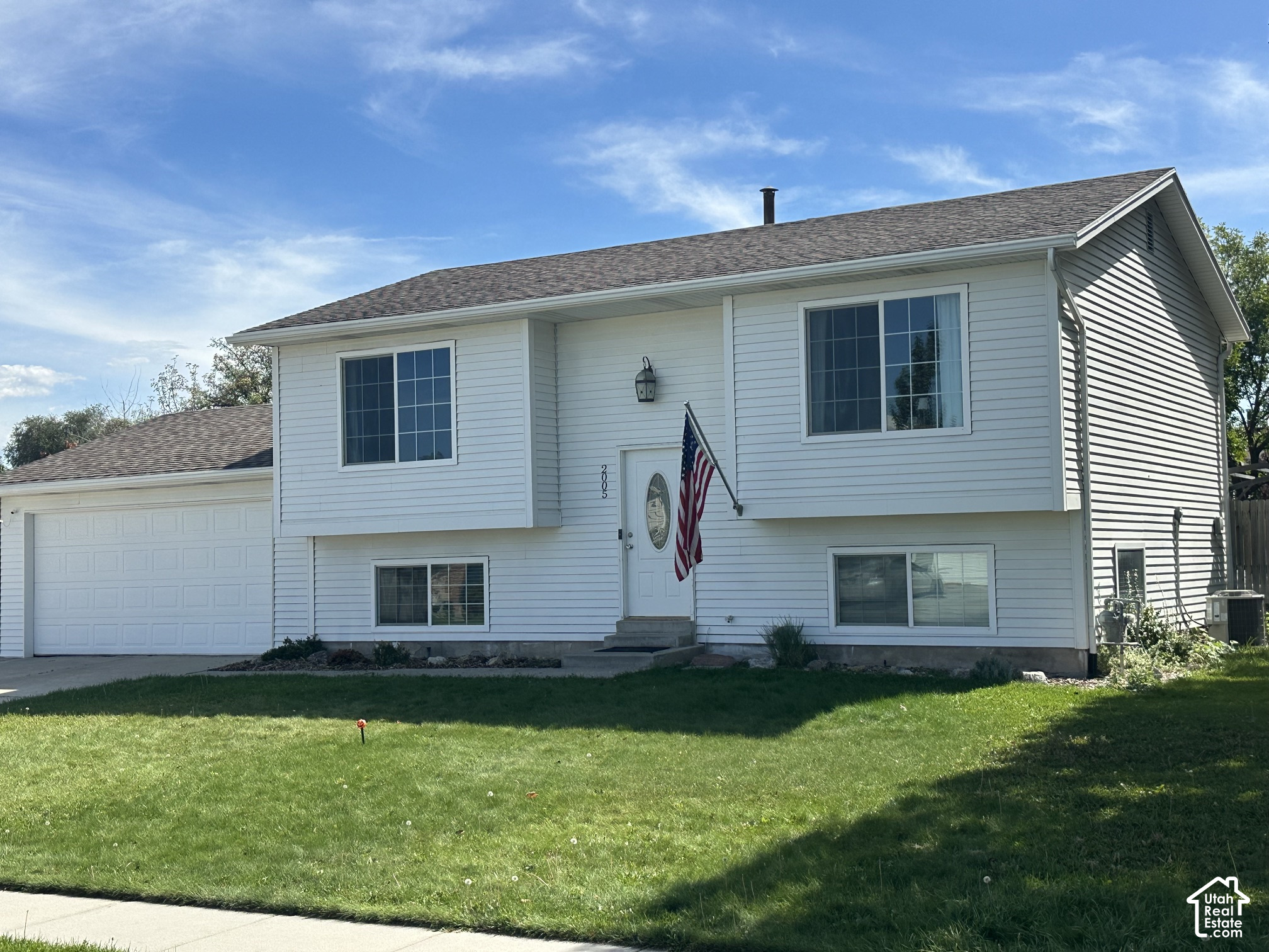 main property photo 0