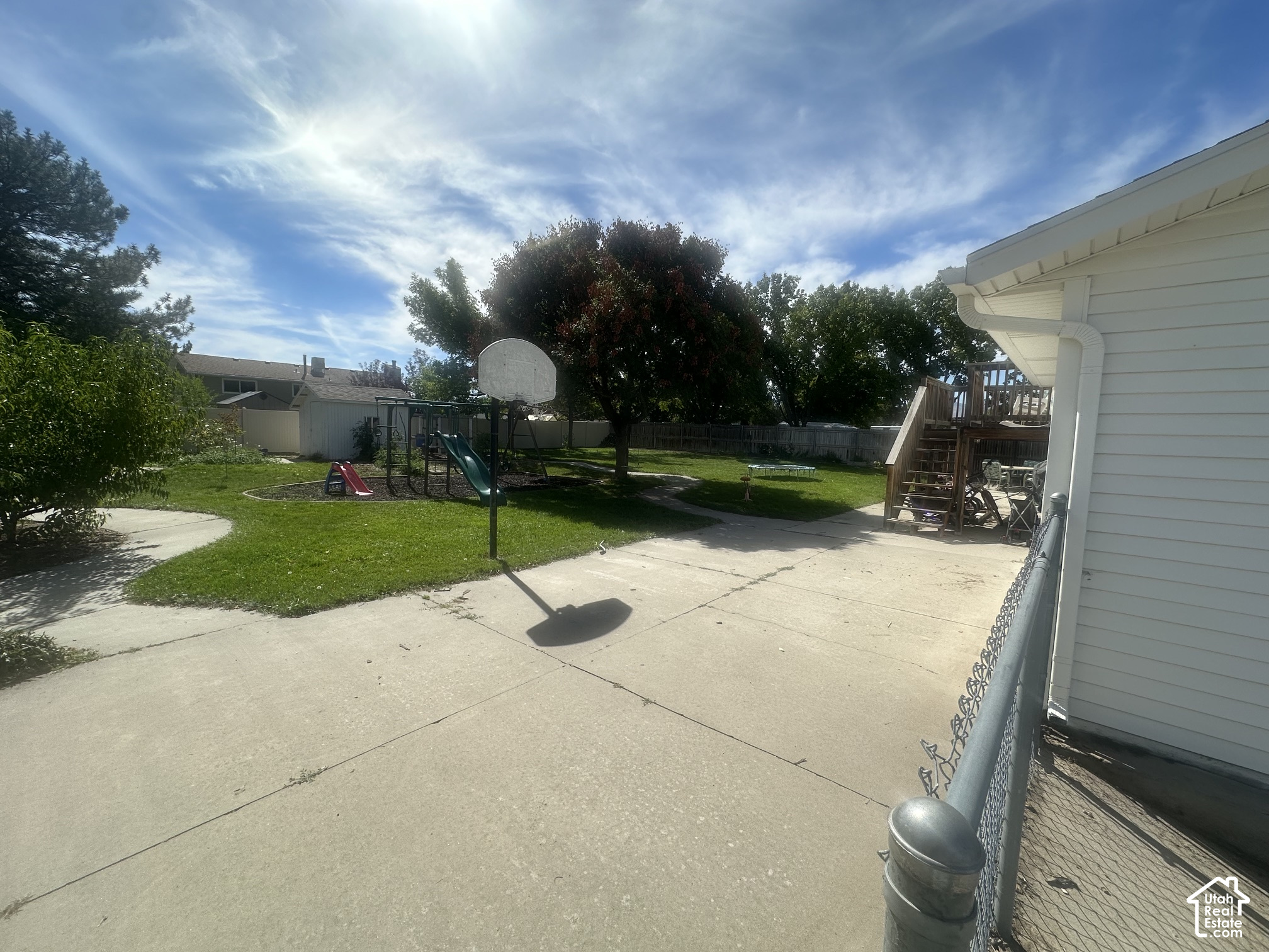 main property photo 14