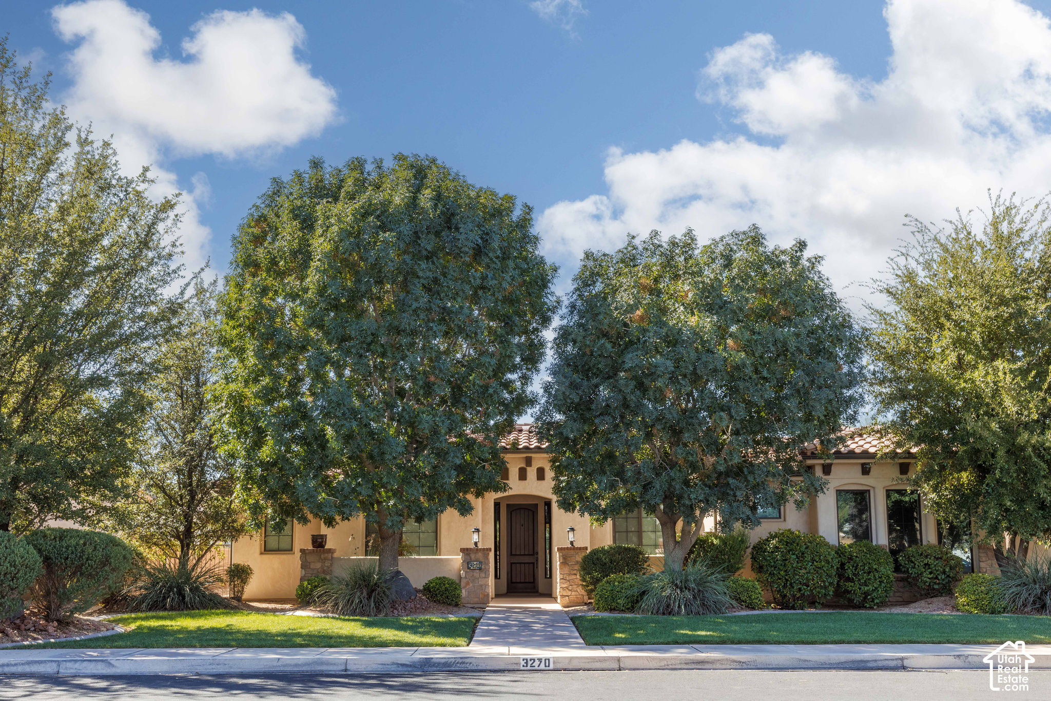 main property photo 0