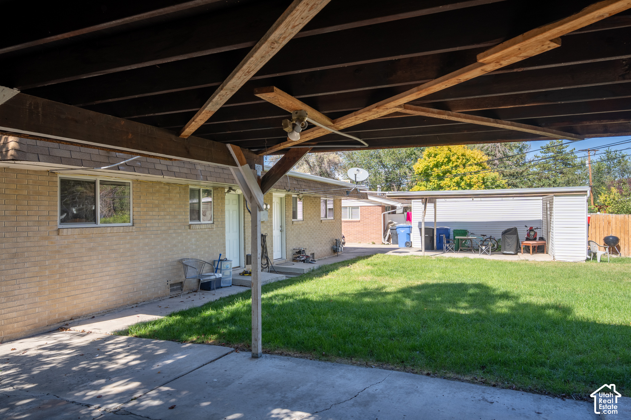 main property photo 14