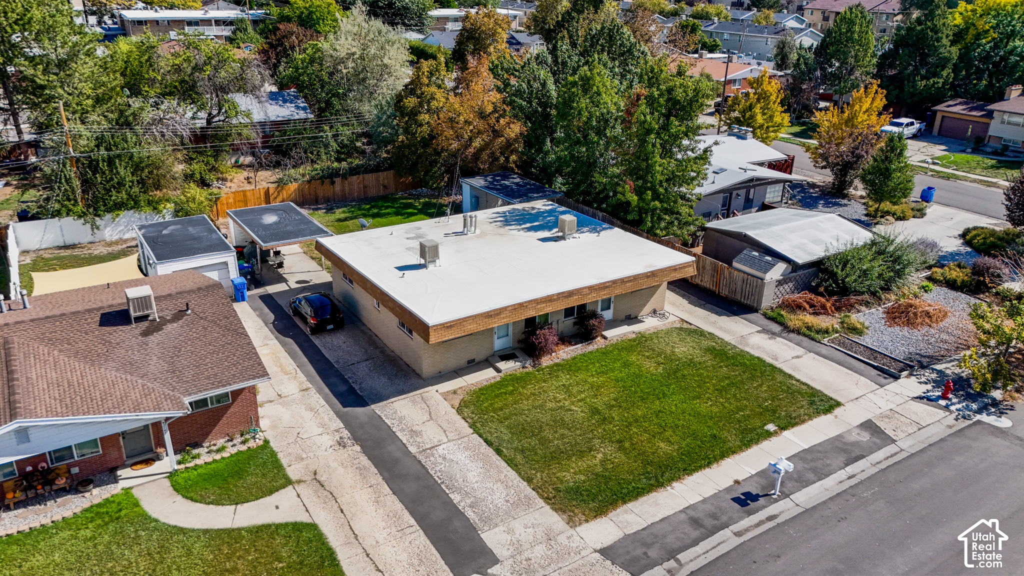 main property photo 18