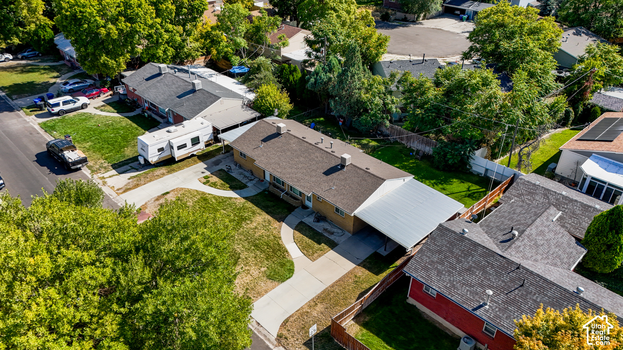 main property photo 10
