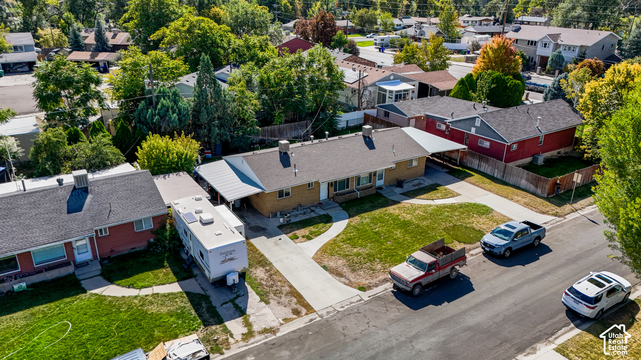 main property photo 12