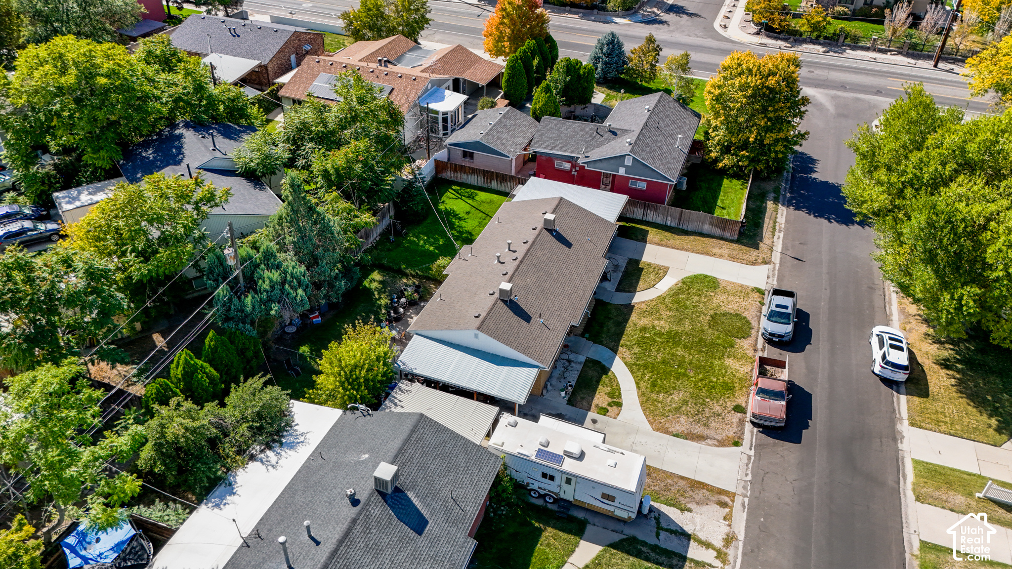 main property photo 13