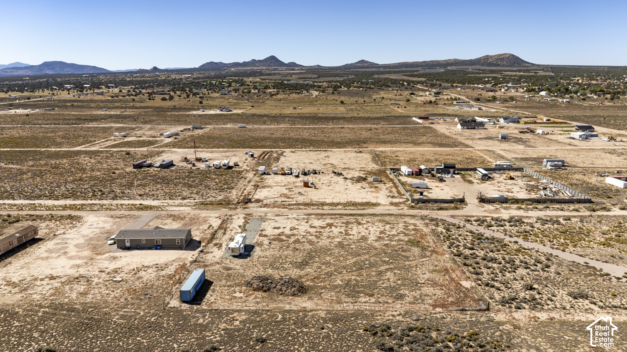 main property photo 35