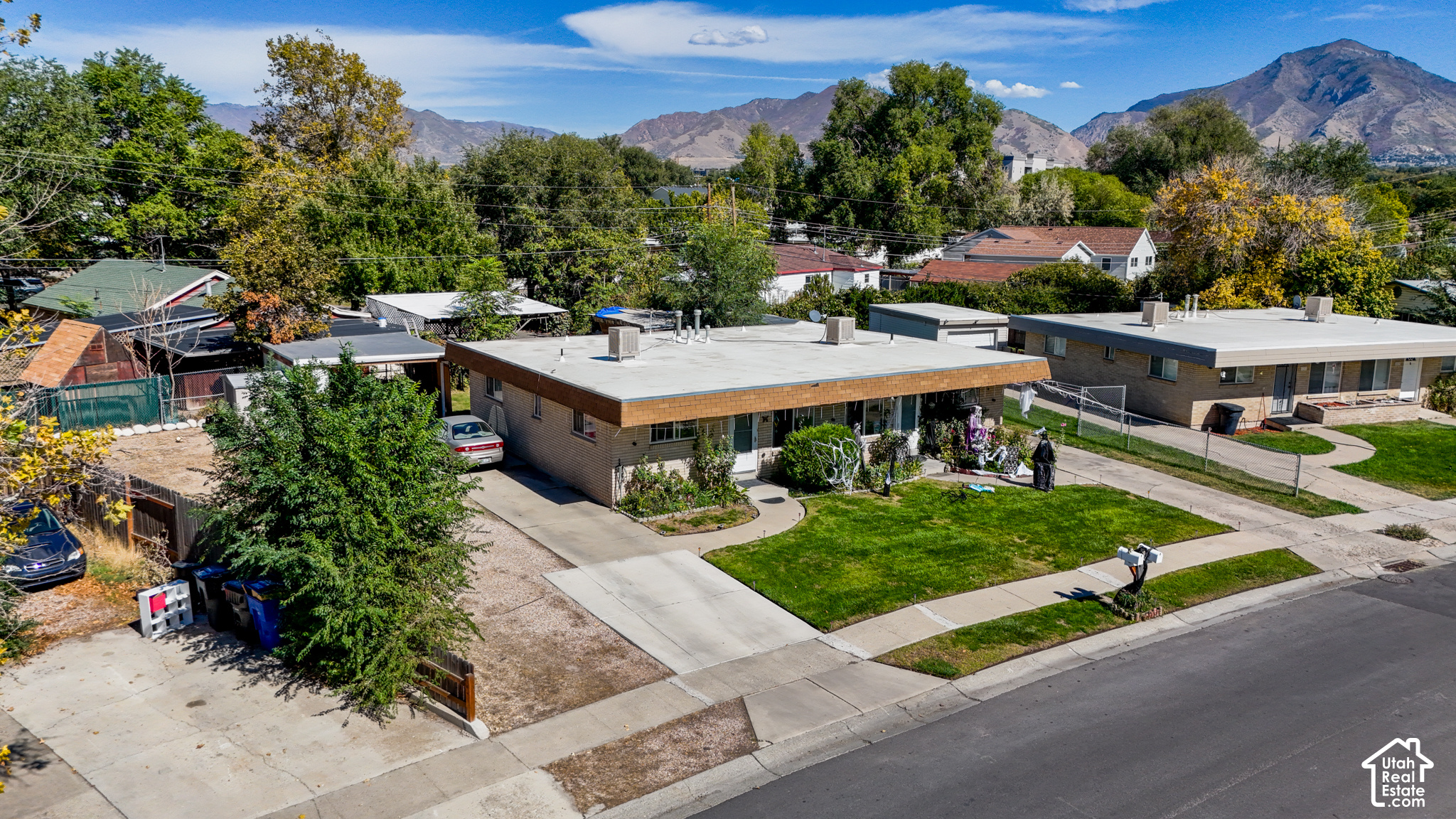 main property photo 16