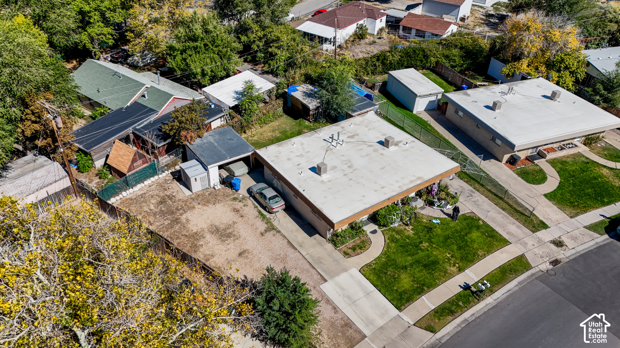 main property photo 18